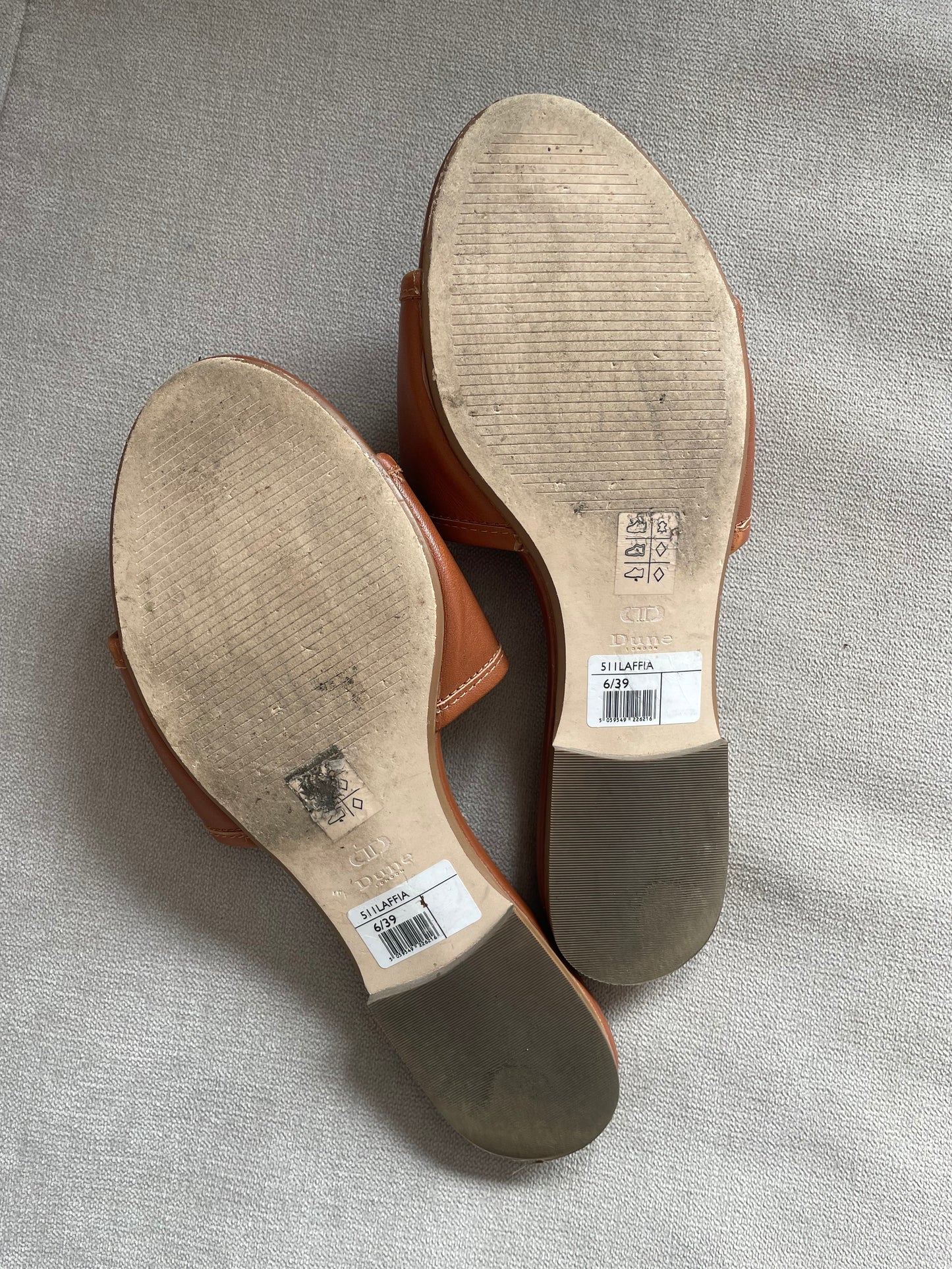 Dune Sandals - Size 6