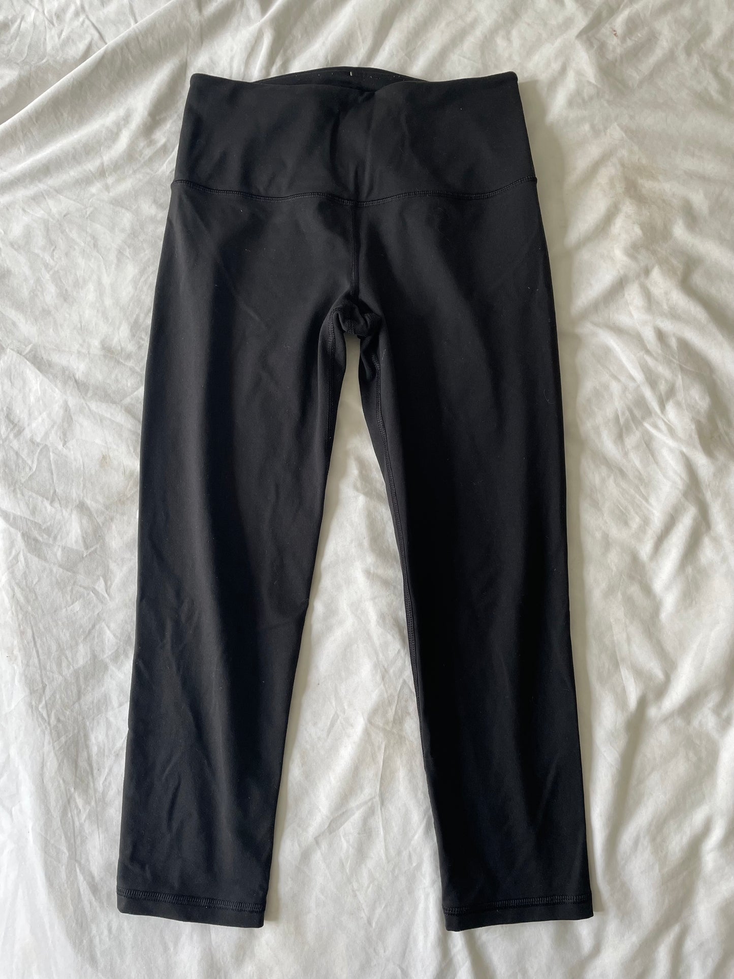 Victoria Sport Leggings - Size Small