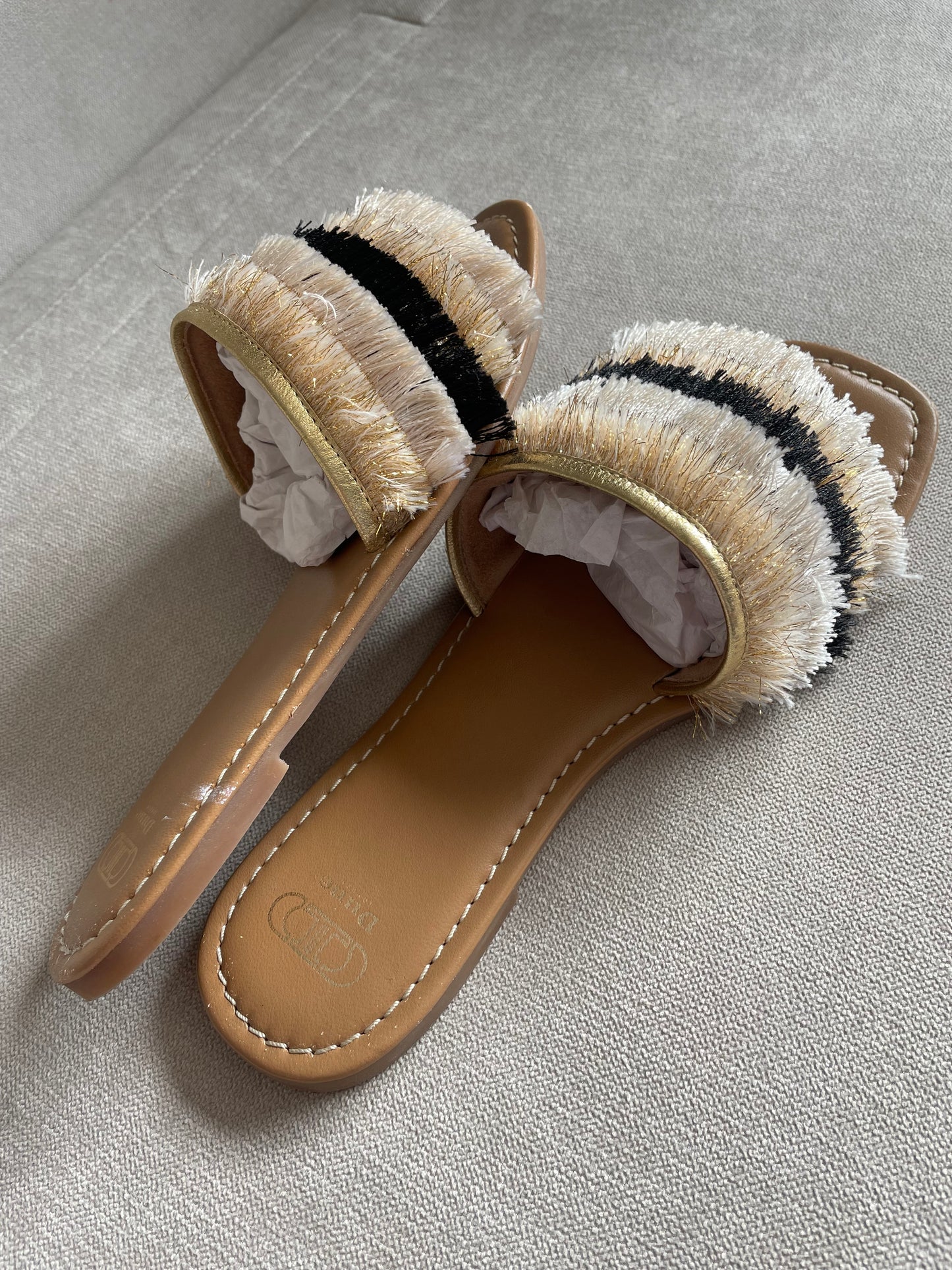 Dune Sandals - Size 6