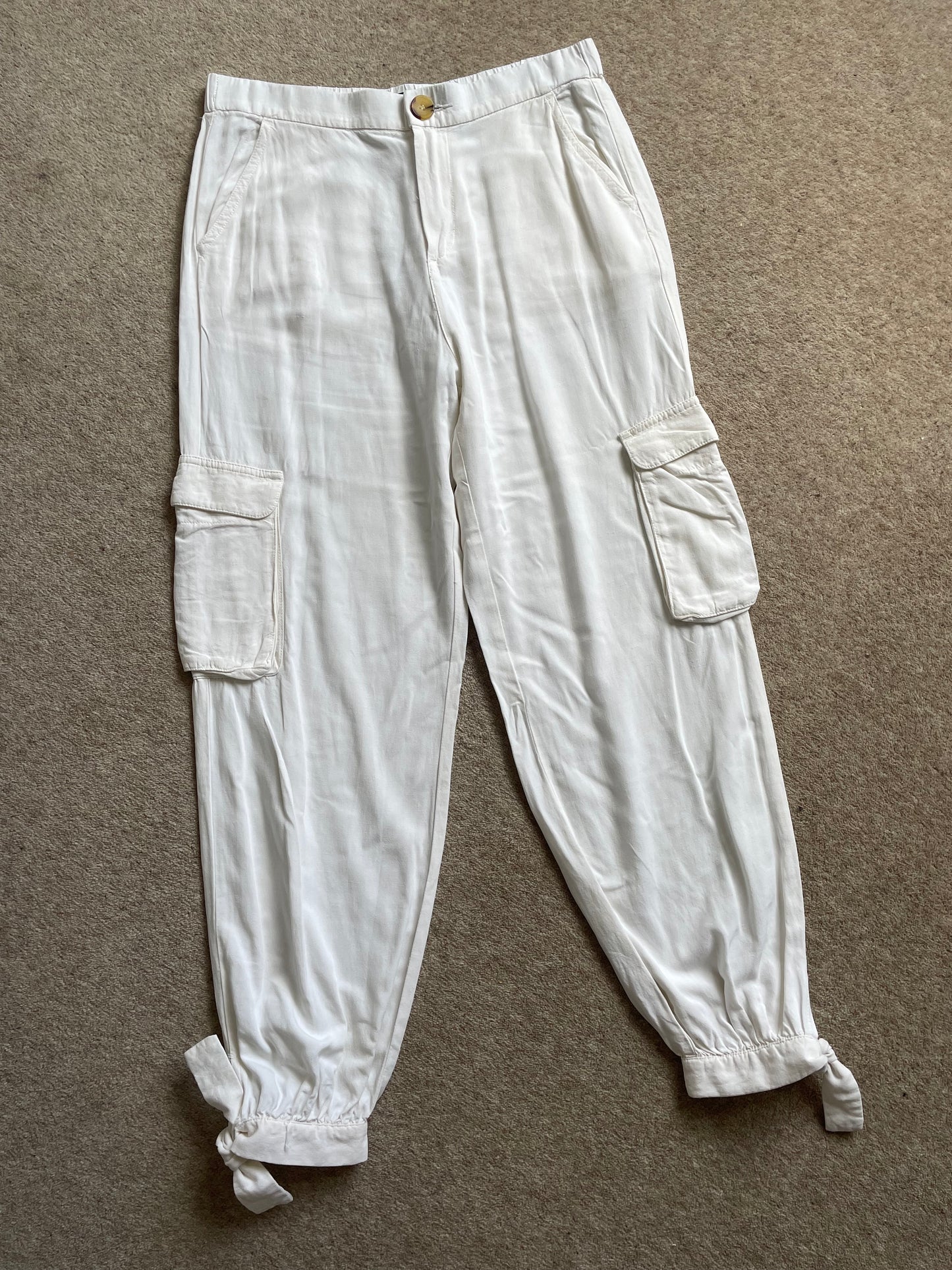 Zara White Trousers - Size M