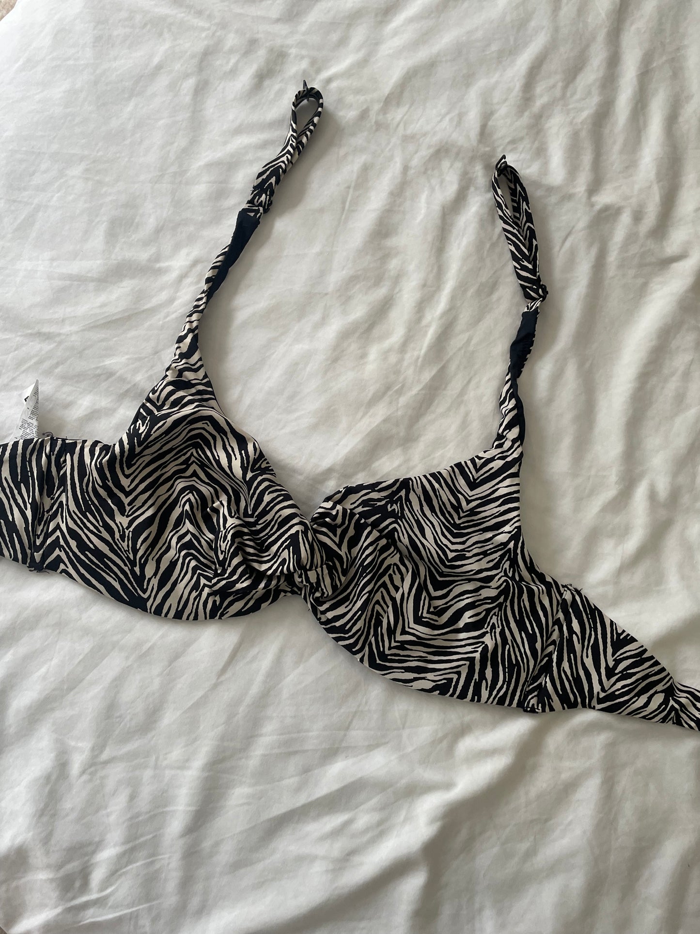 Calzedonia Bikini Top NEW - Size 14