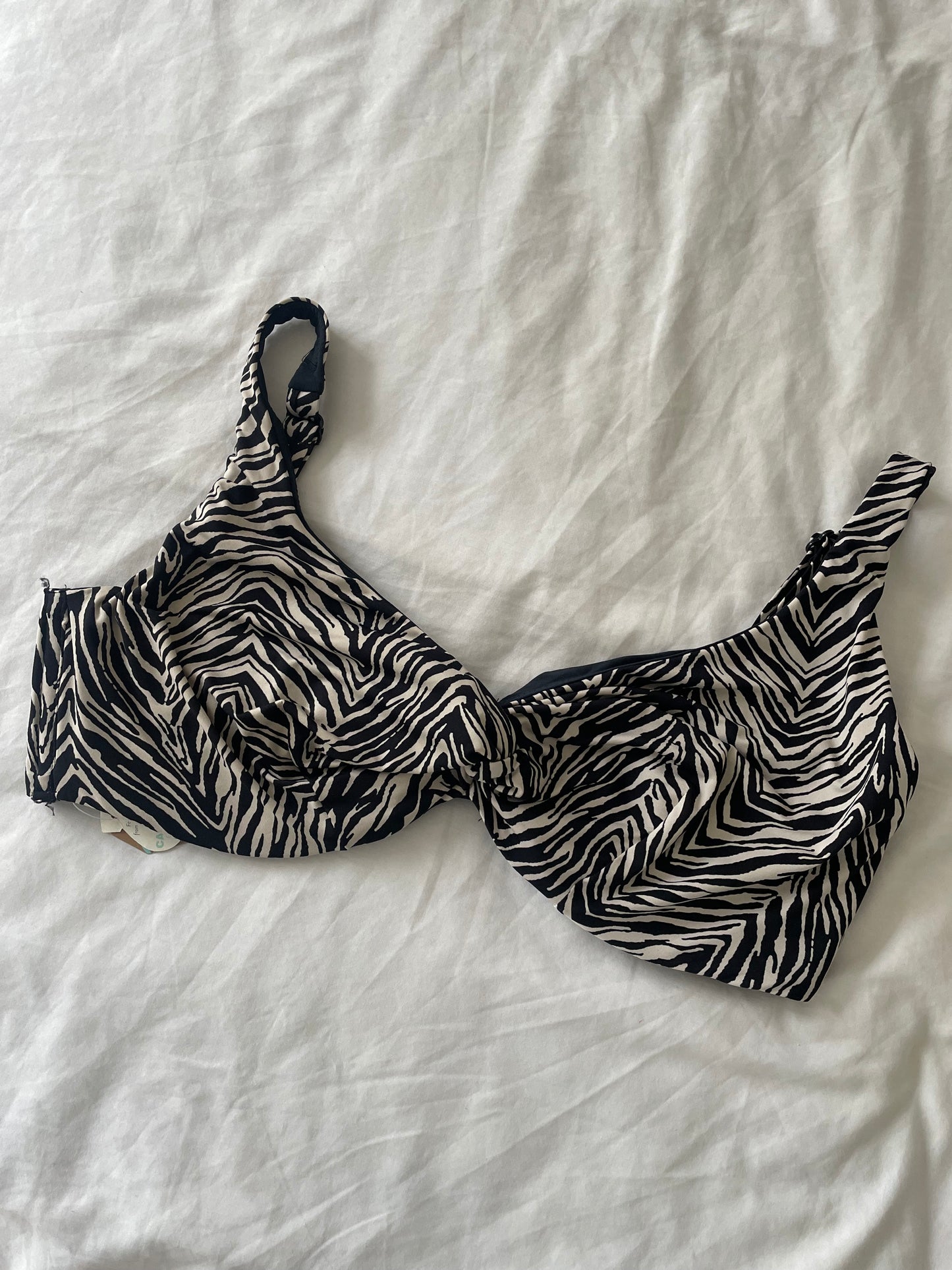 Calzedonia Bikini Top NEW - Size 14
