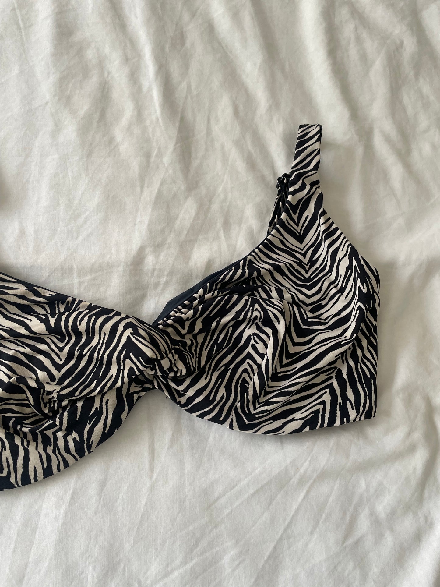 Calzedonia Bikini Top NEW - Size 14
