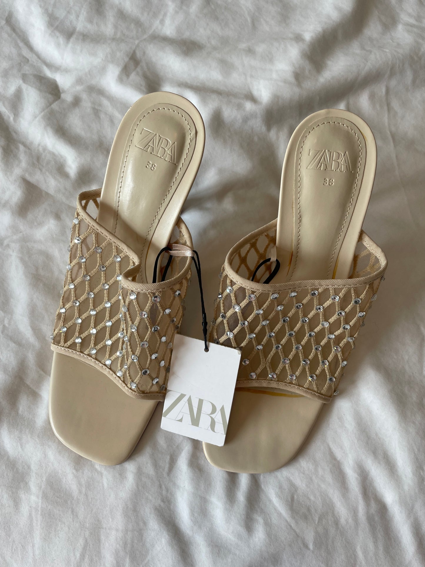 Zara Heels NEW - Size 5
