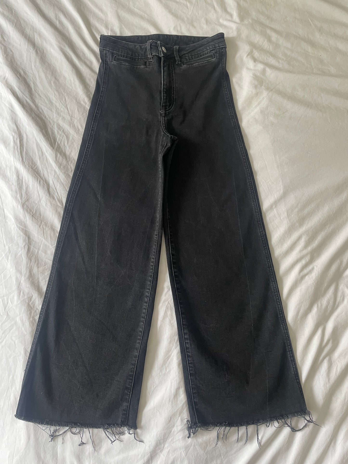 H&M Black Jeans - Size 8