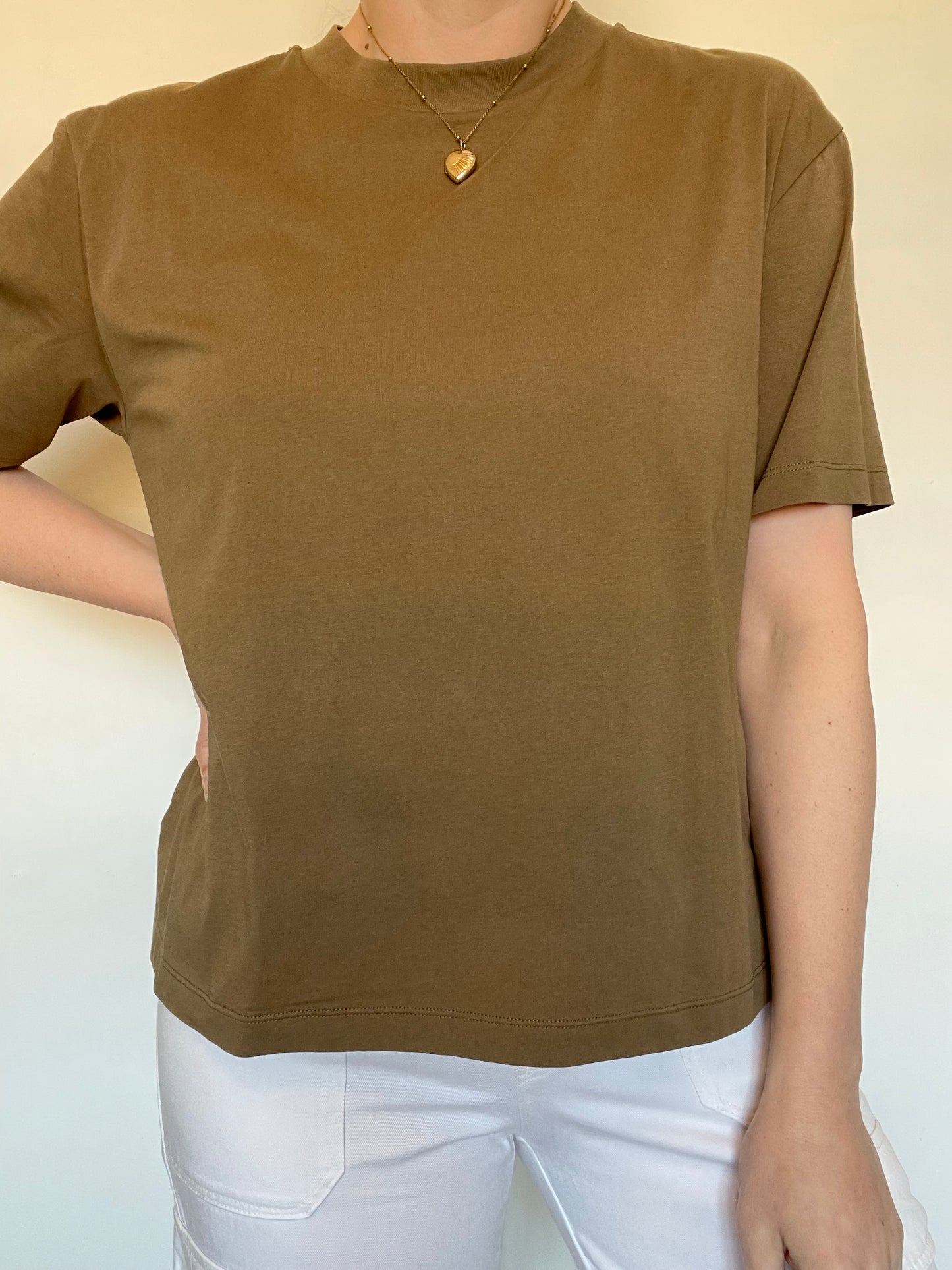 Uniqlo T Shirt - Size L