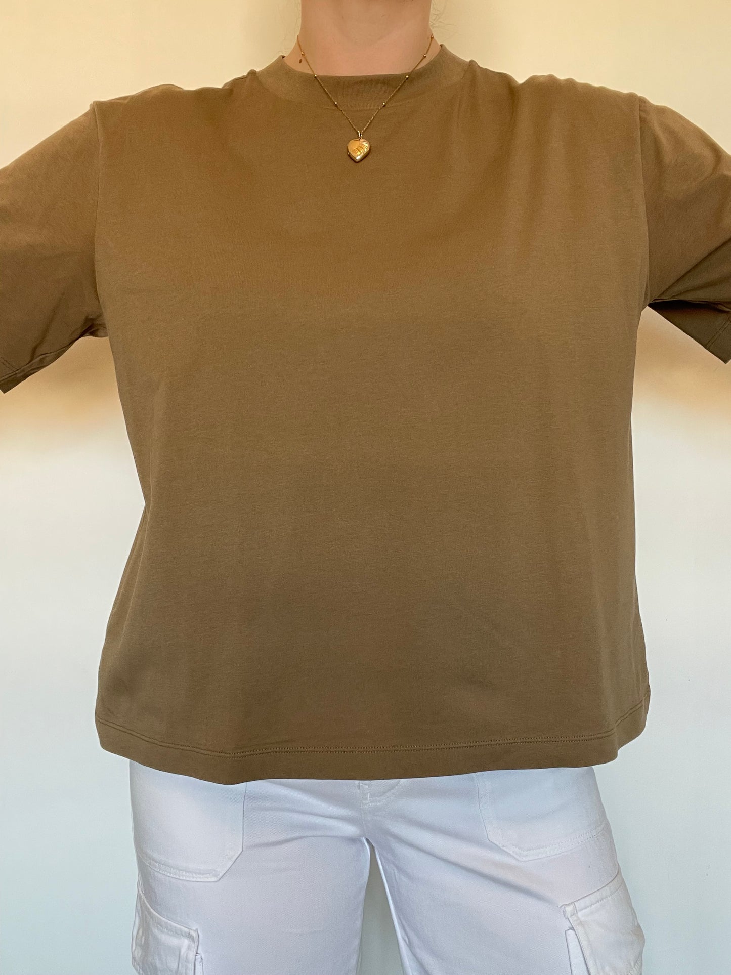 Uniqlo T Shirt - Size L
