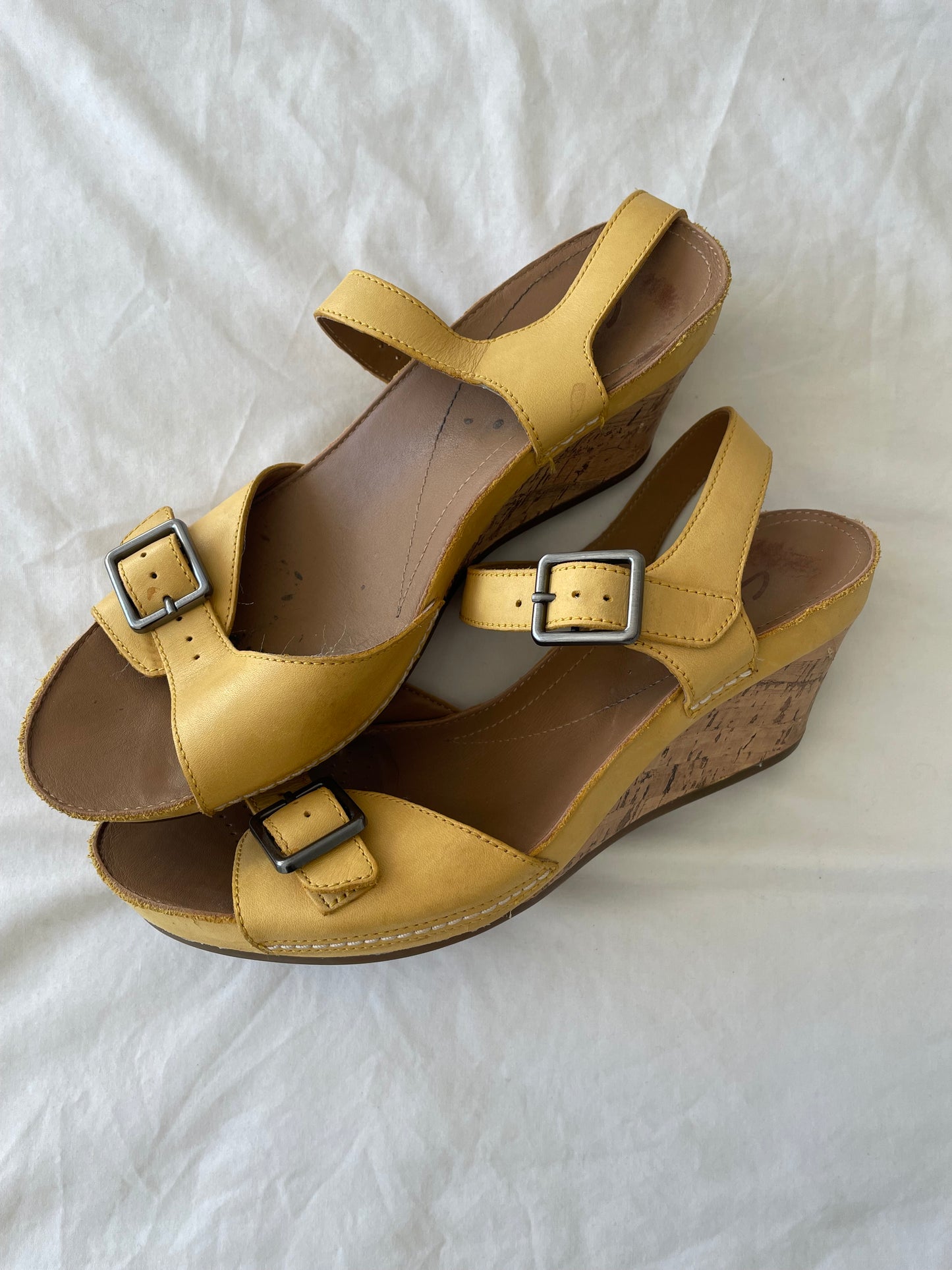 Clarks Wedge Sandal - Size 5