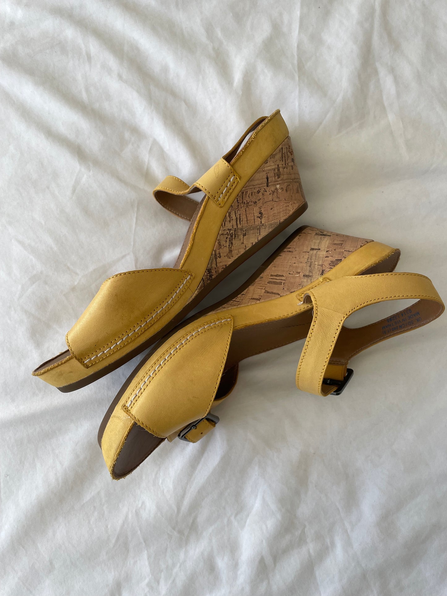 Clarks Wedge Sandal - Size 5