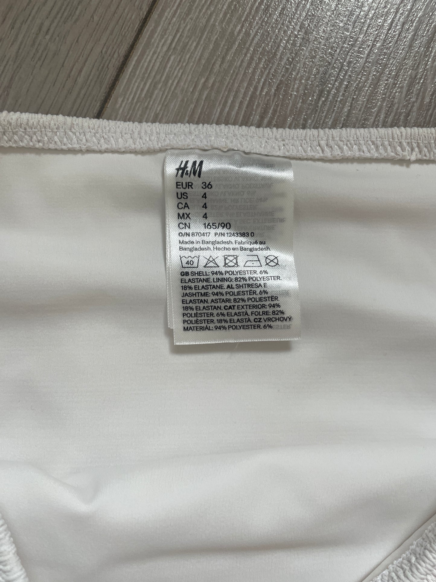 H&M Bikini Bottoms - Size 8