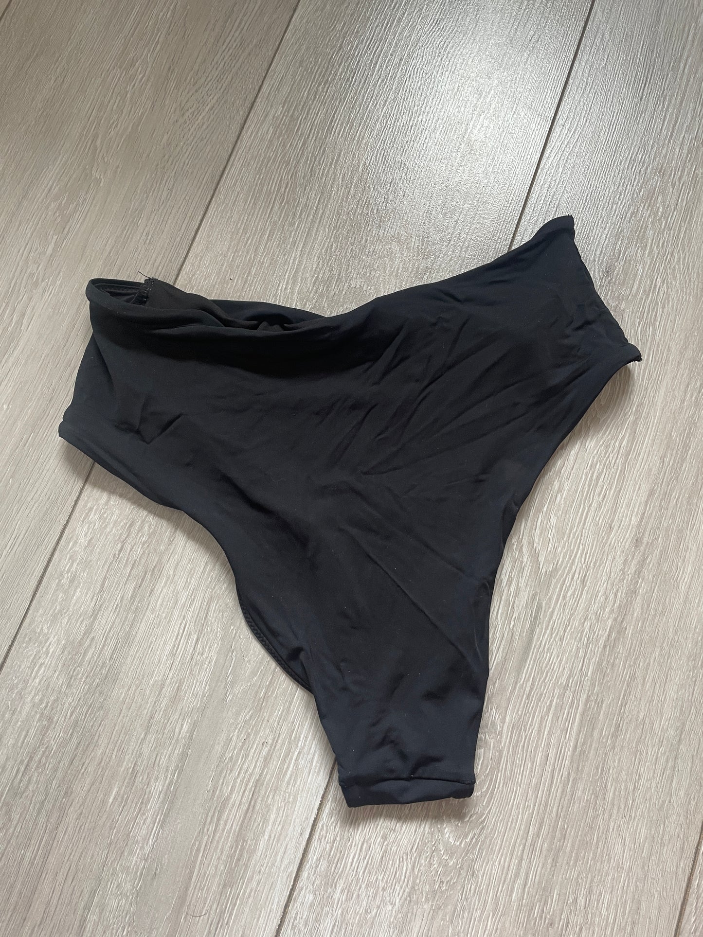 Calzedonia Bikini Bottoms - Size M