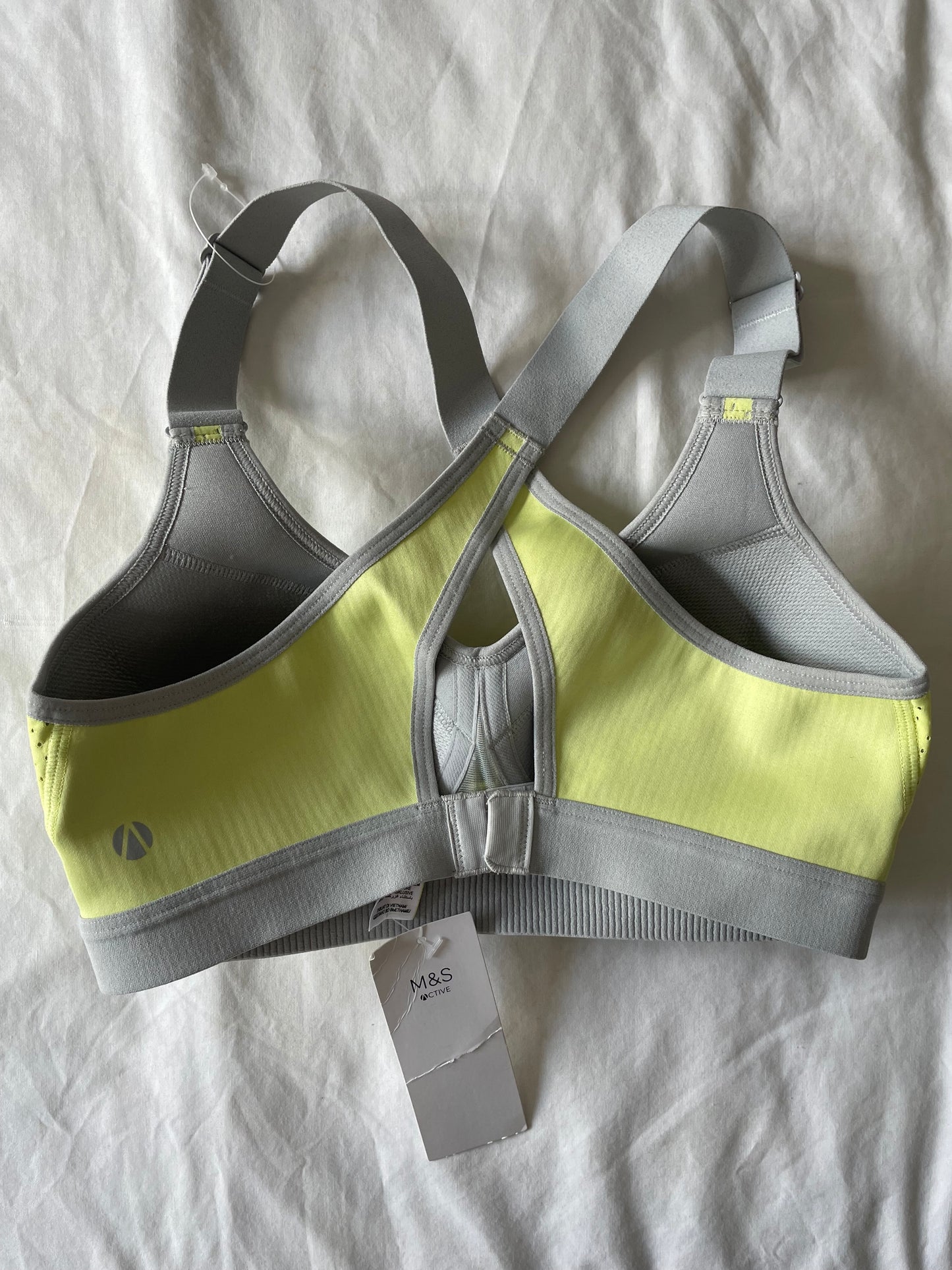 M&S Sports Bra NEW RRP £25 - Size 32B