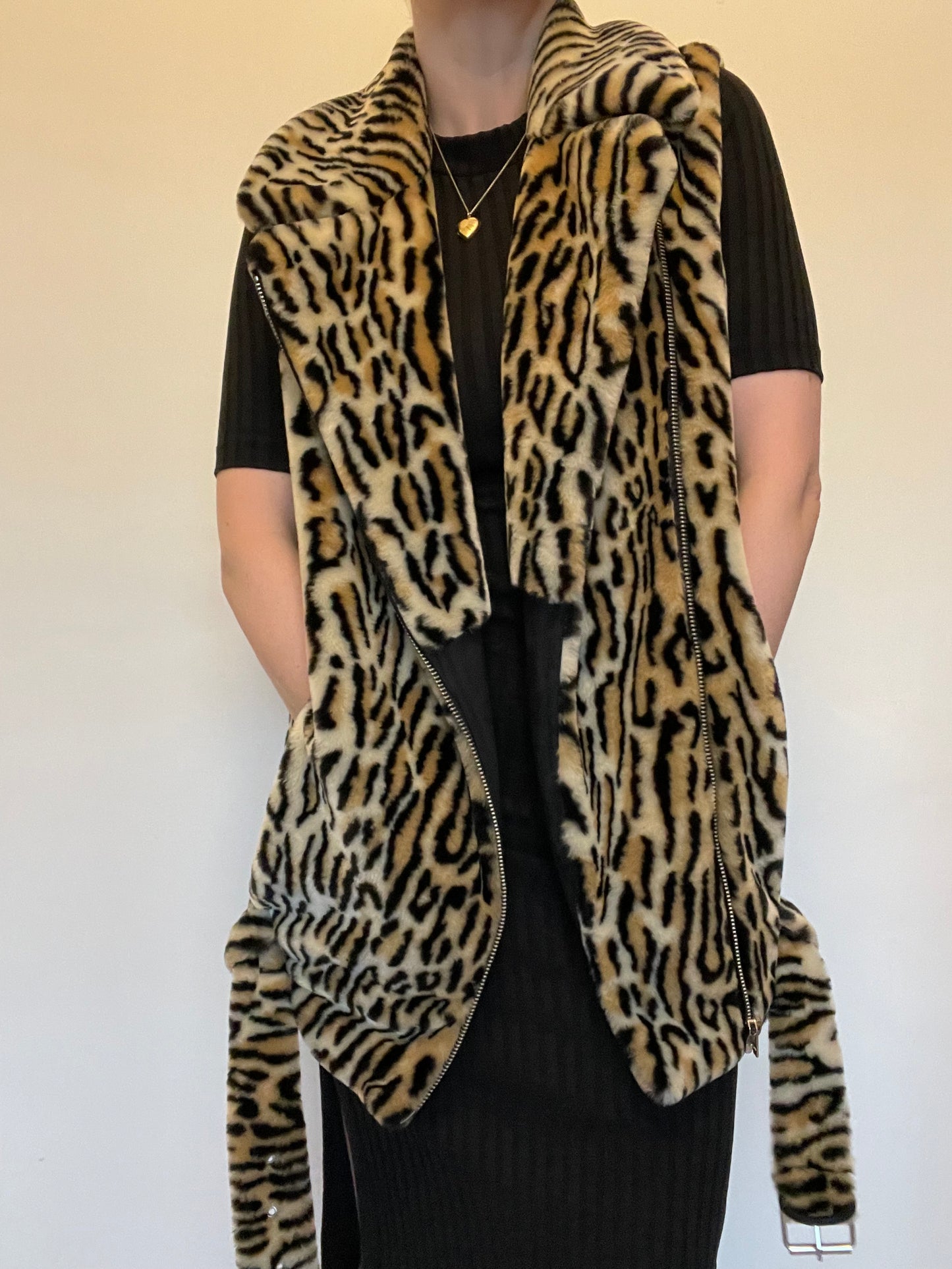 Jakke Leopard Gilet RRP £219 - Size 10