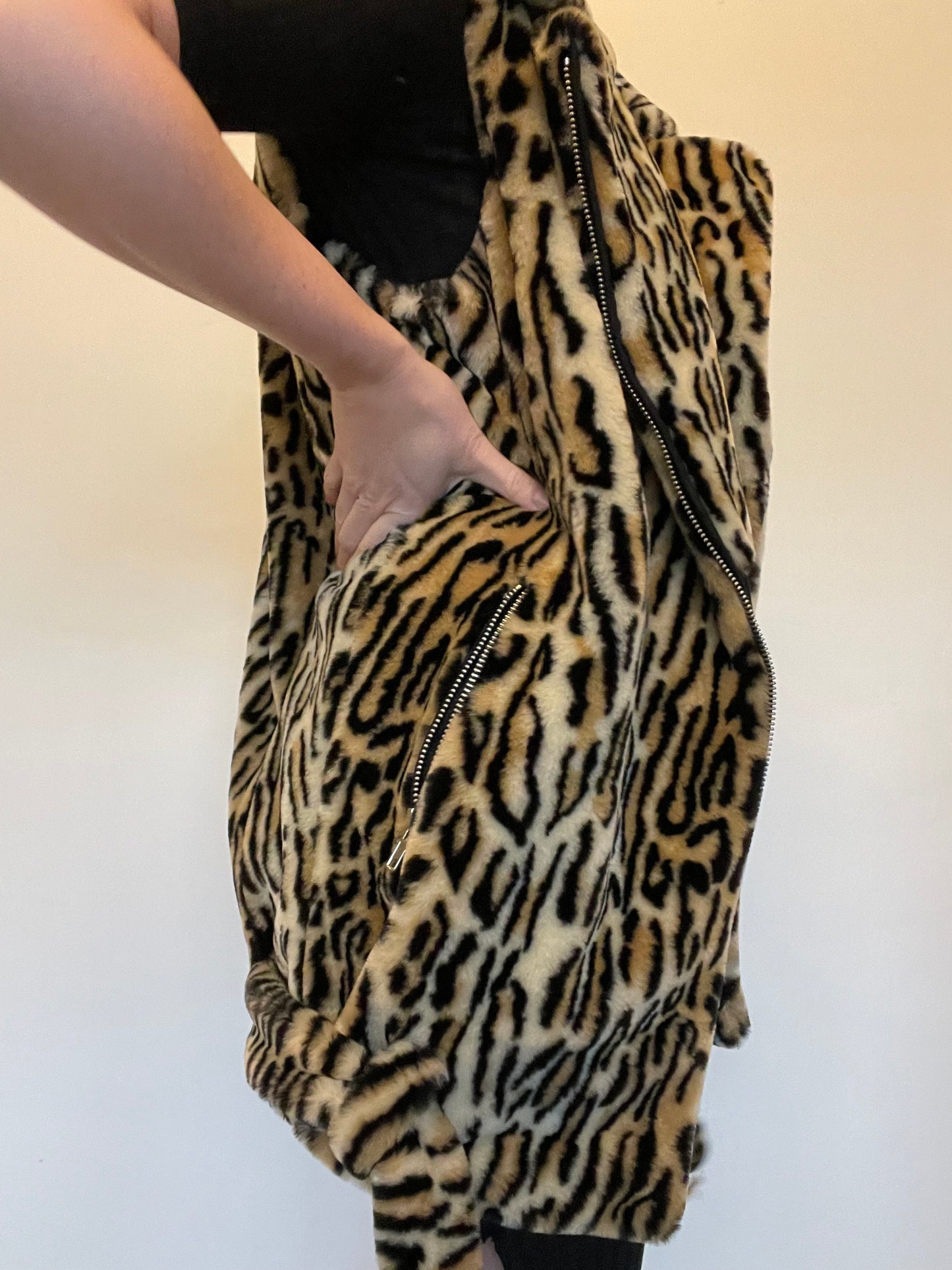 Jakke Leopard Gilet RRP £219 - Size 10