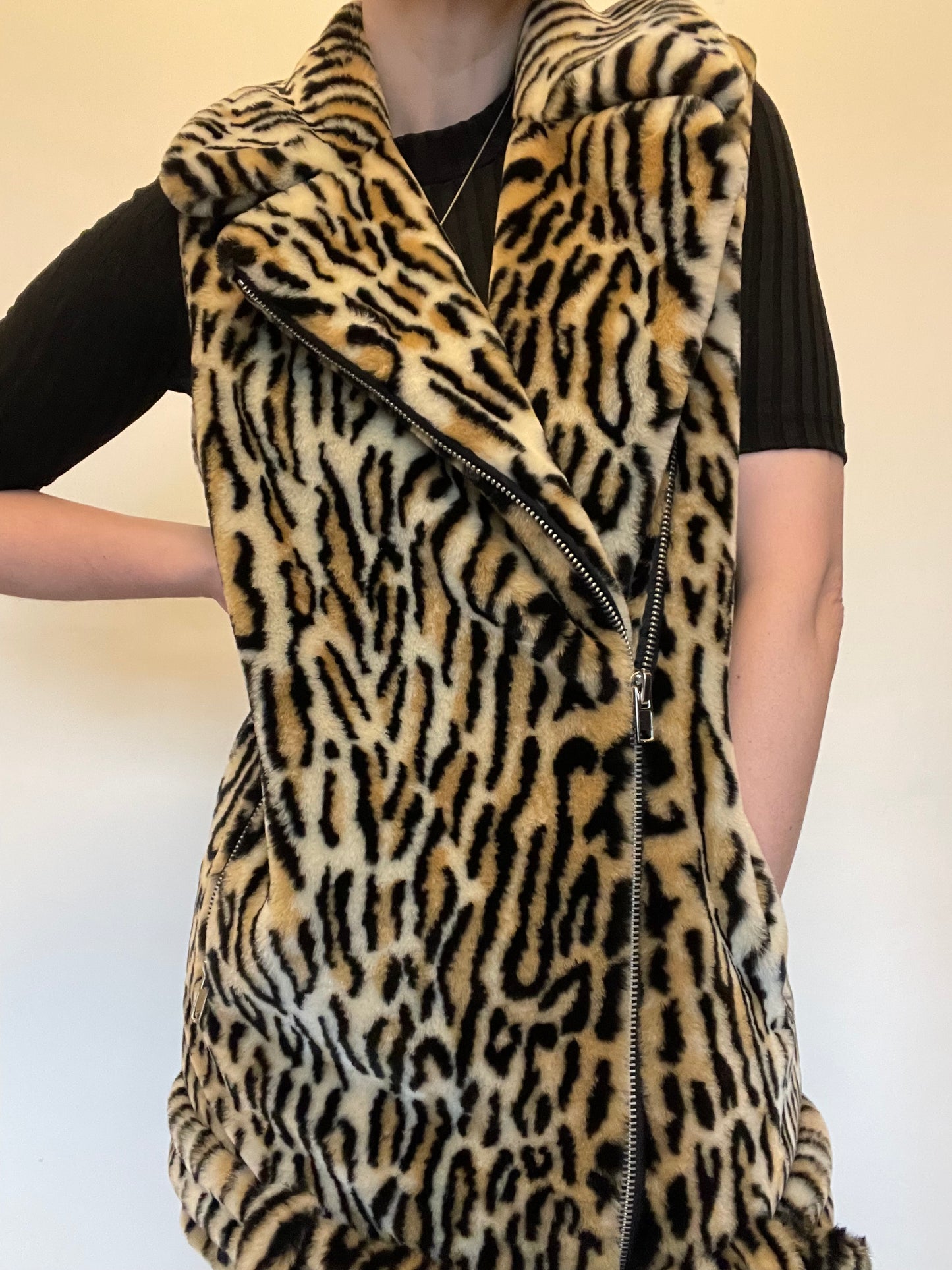 Jakke Leopard Gilet RRP £219 - Size 10