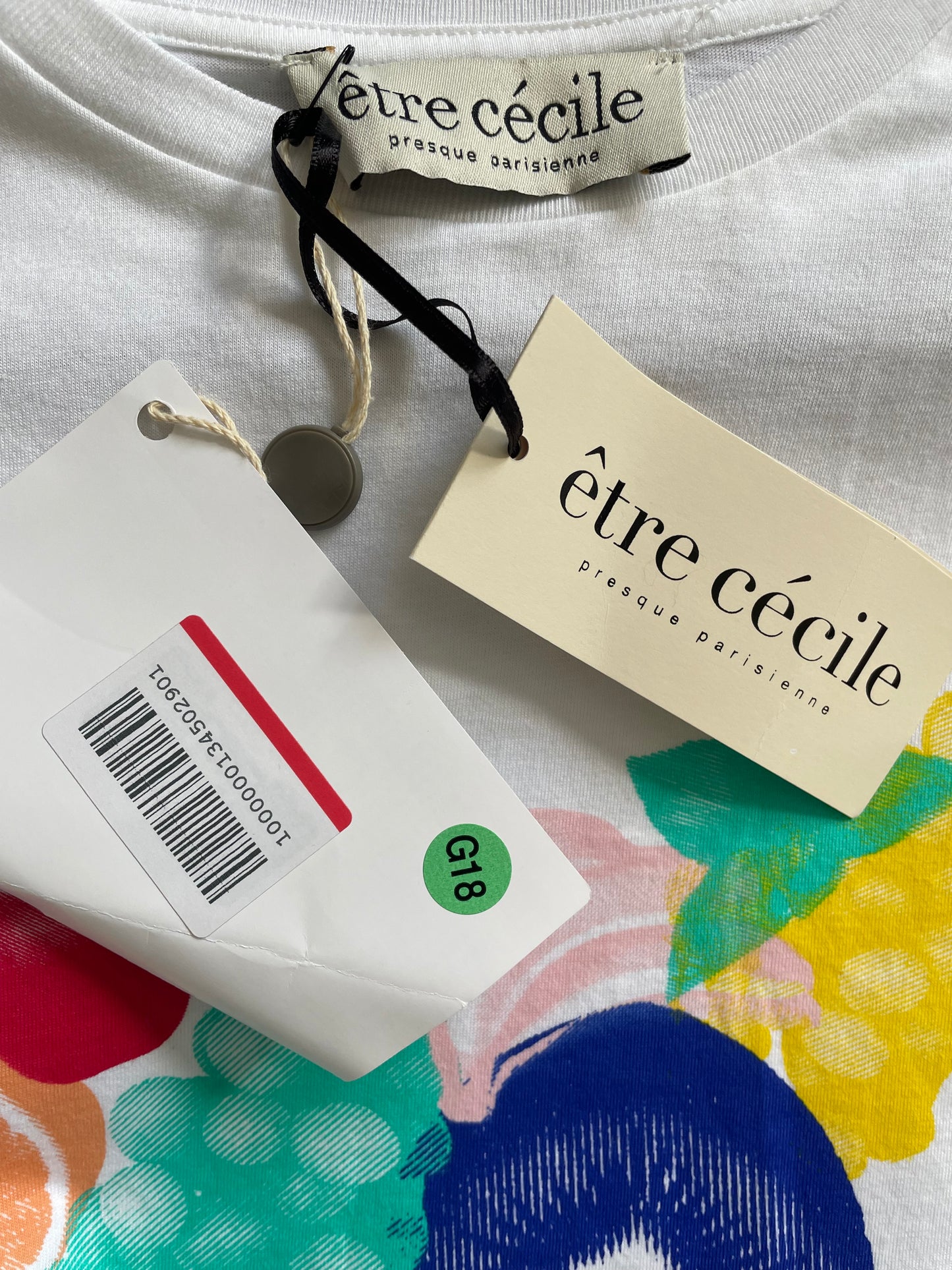 Etre Cecile T Shirt BNWT - Size Small