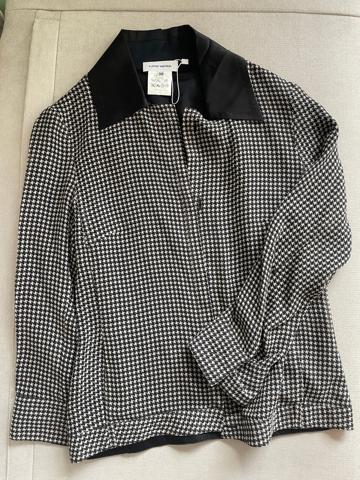 Vintage Silk shirt/Jacket - Size Small