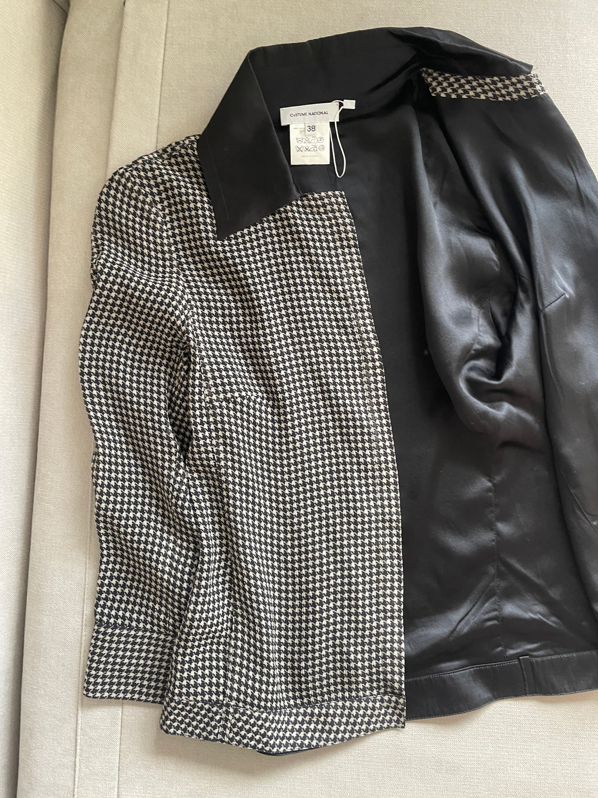 Vintage Silk shirt/Jacket - Size Small