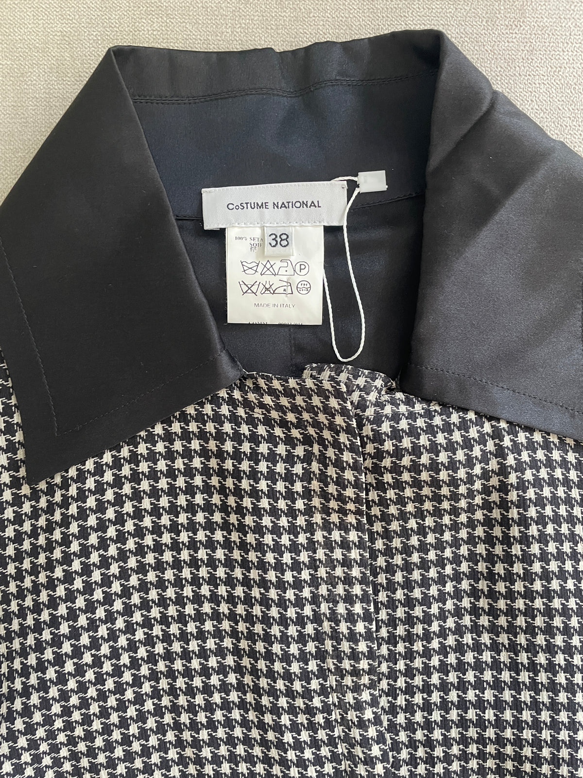 Vintage Silk shirt/Jacket - Size Small