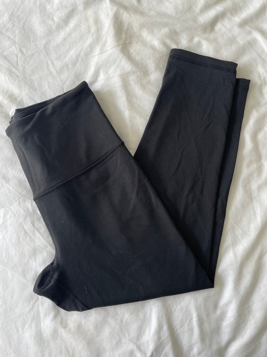 Victoria Sport Leggings - Size Small