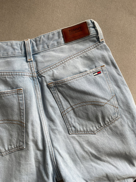 Tommy Jeans - Size 8