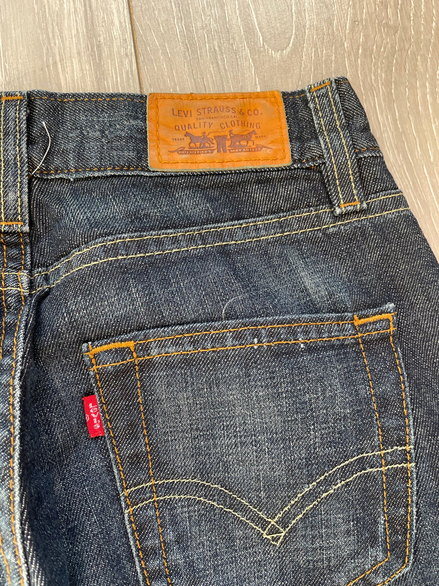 Levi's Curvy Bootleg Jeans - Waist 25"