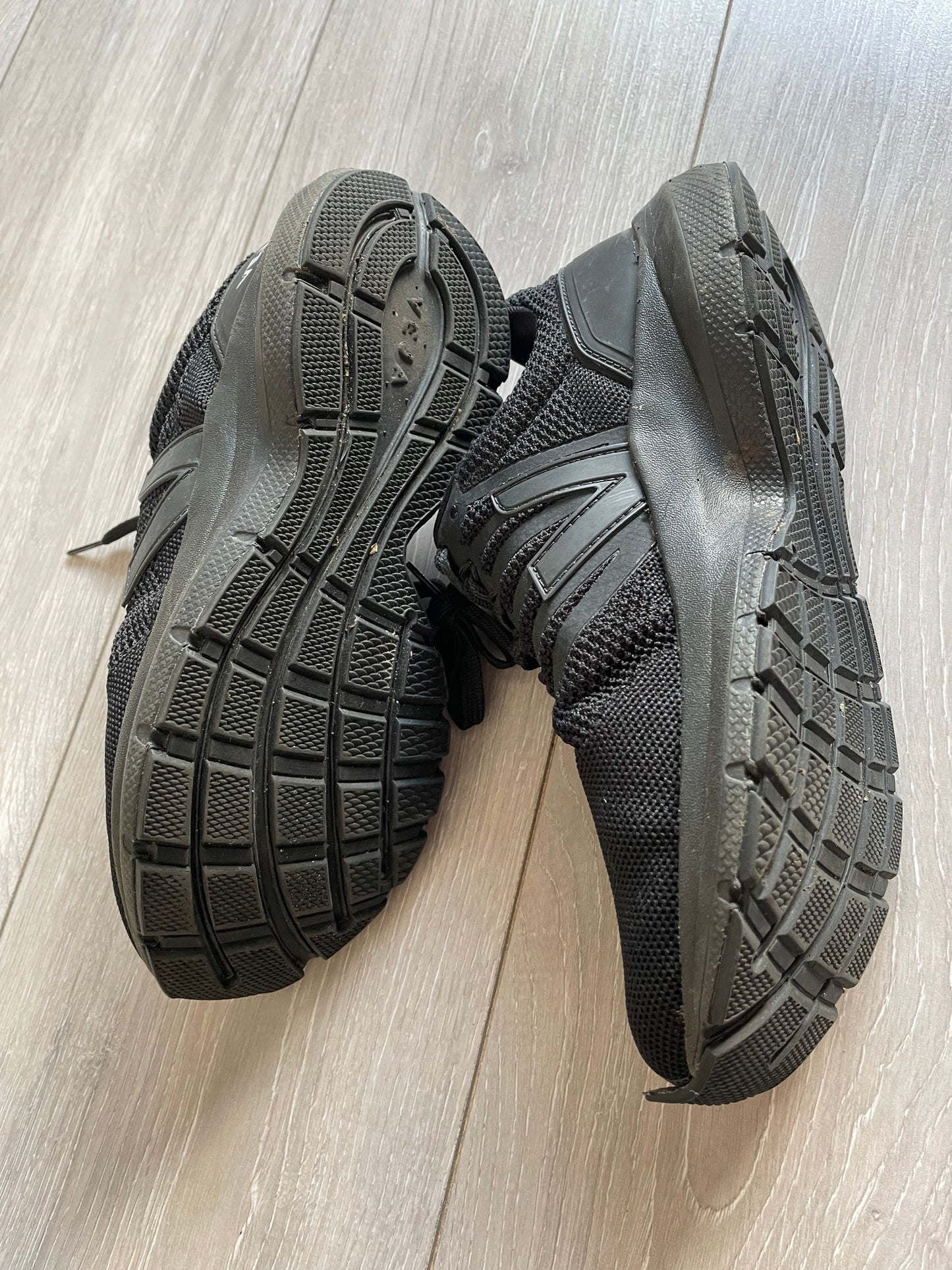 Veja Trainers - Size 6.5