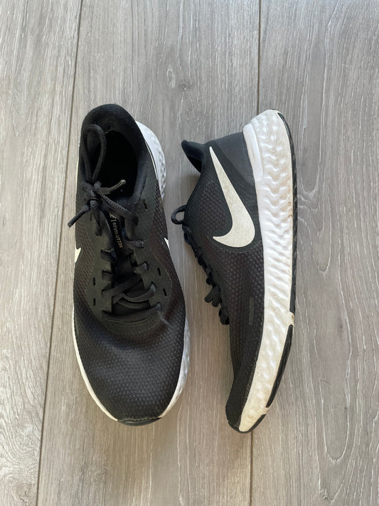 Nike Trainers - Size 5.5