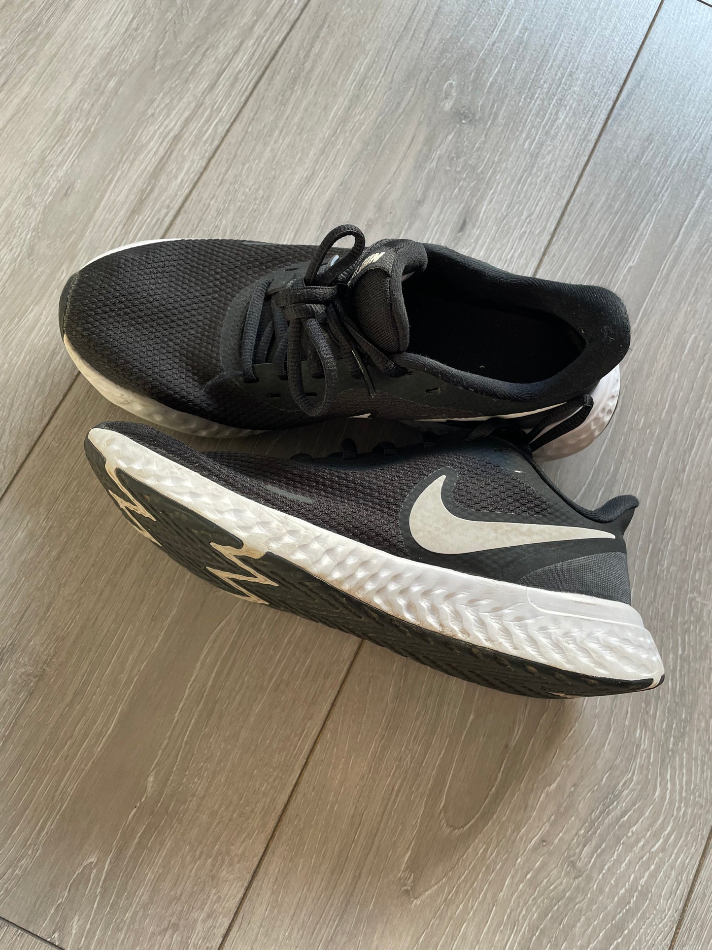 Nike Trainers - Size 5.5