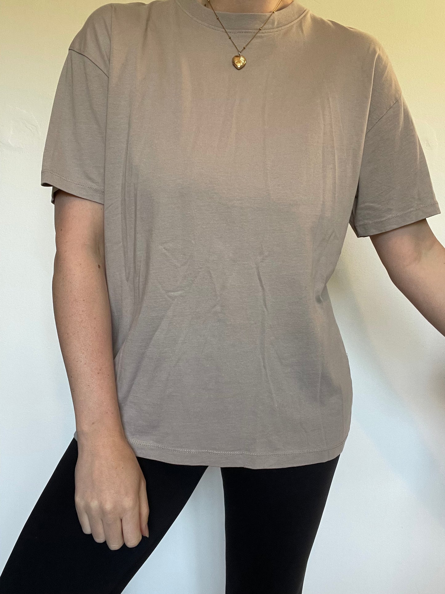 Pull & Bear T Shirt - Size M
