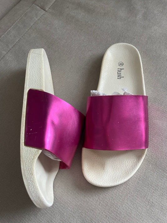 Hush Sliders - Size 6