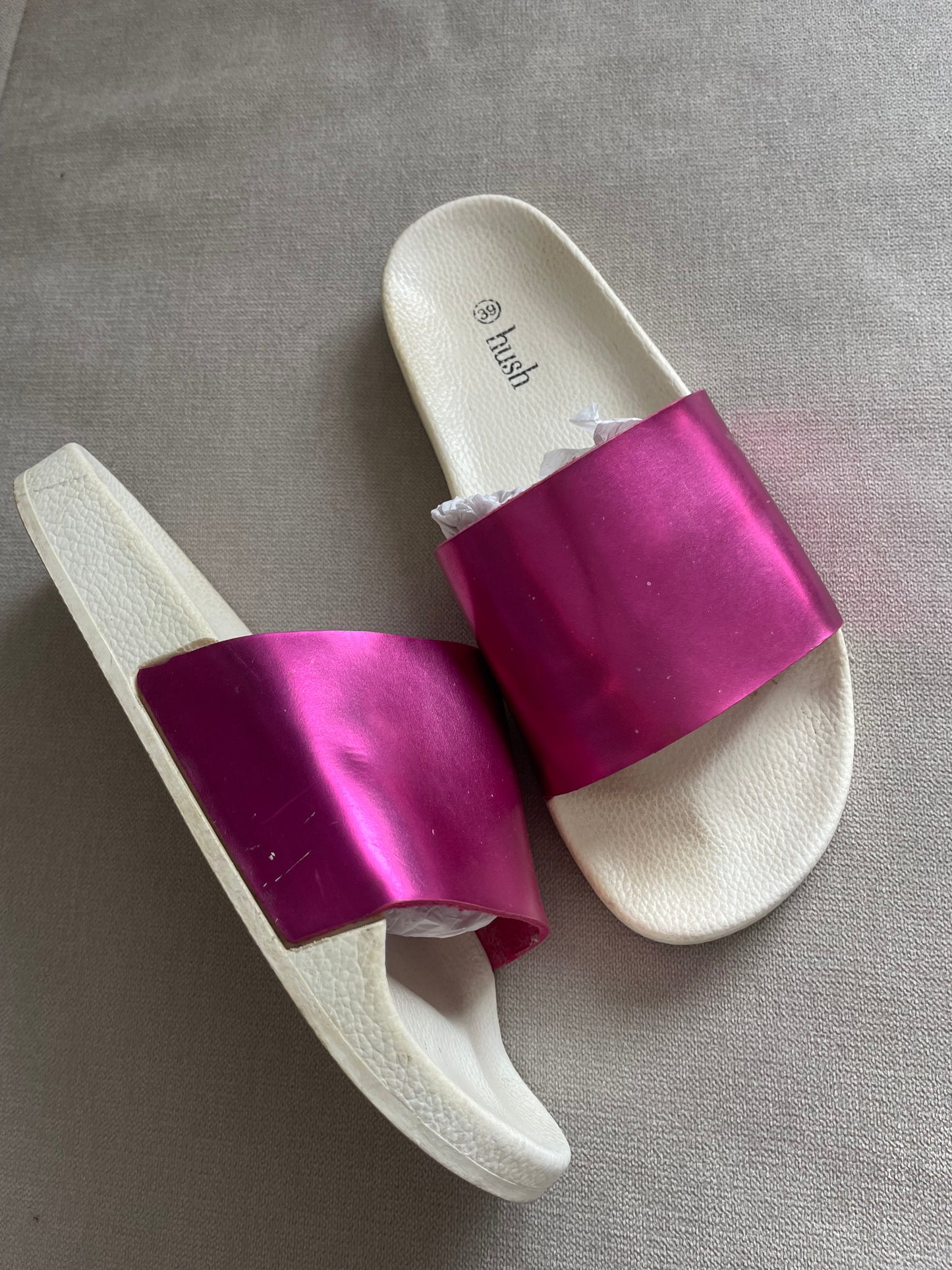 Hush Sliders - Size 6