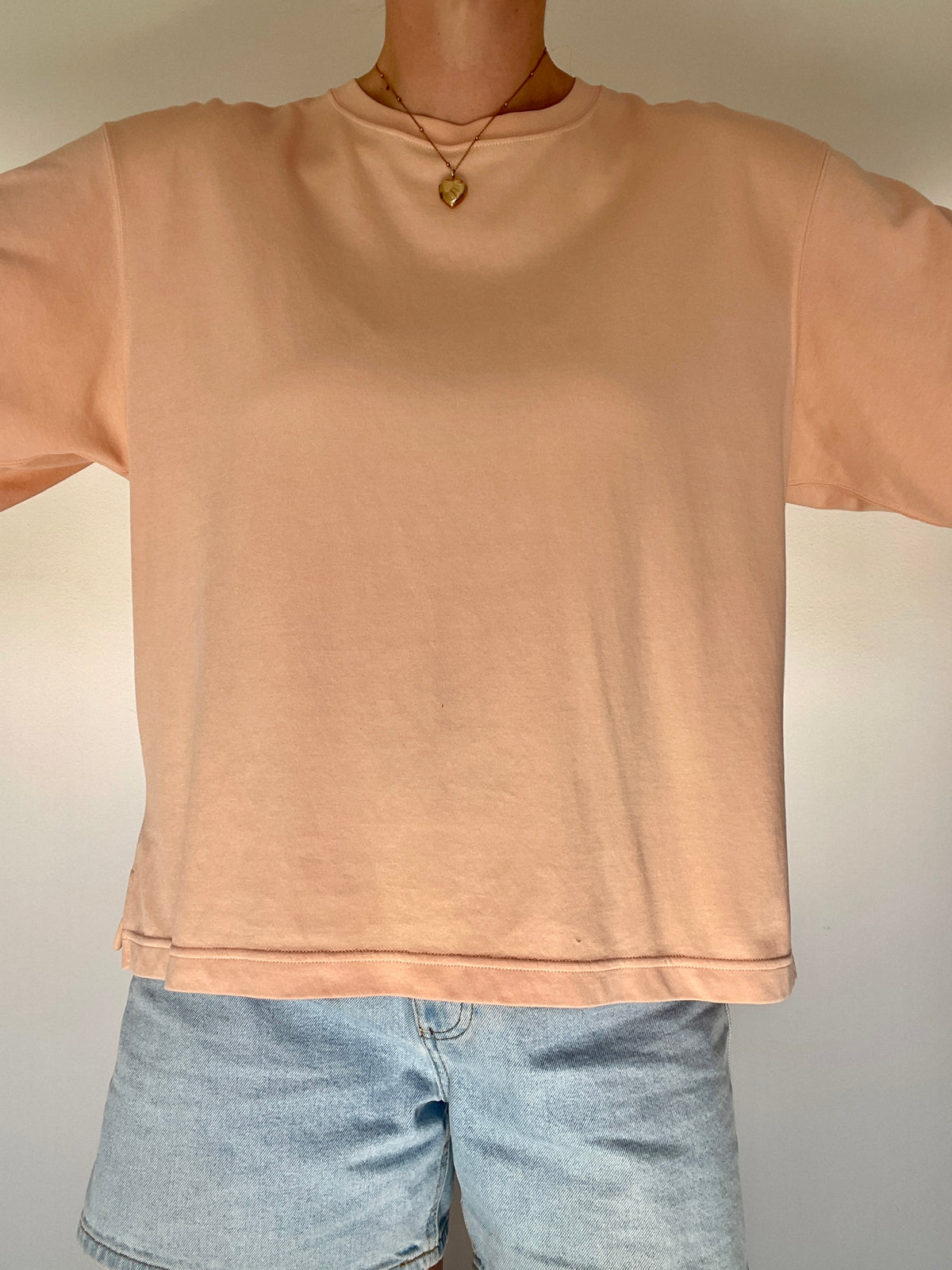 Uniqlo T Shirt - Size L