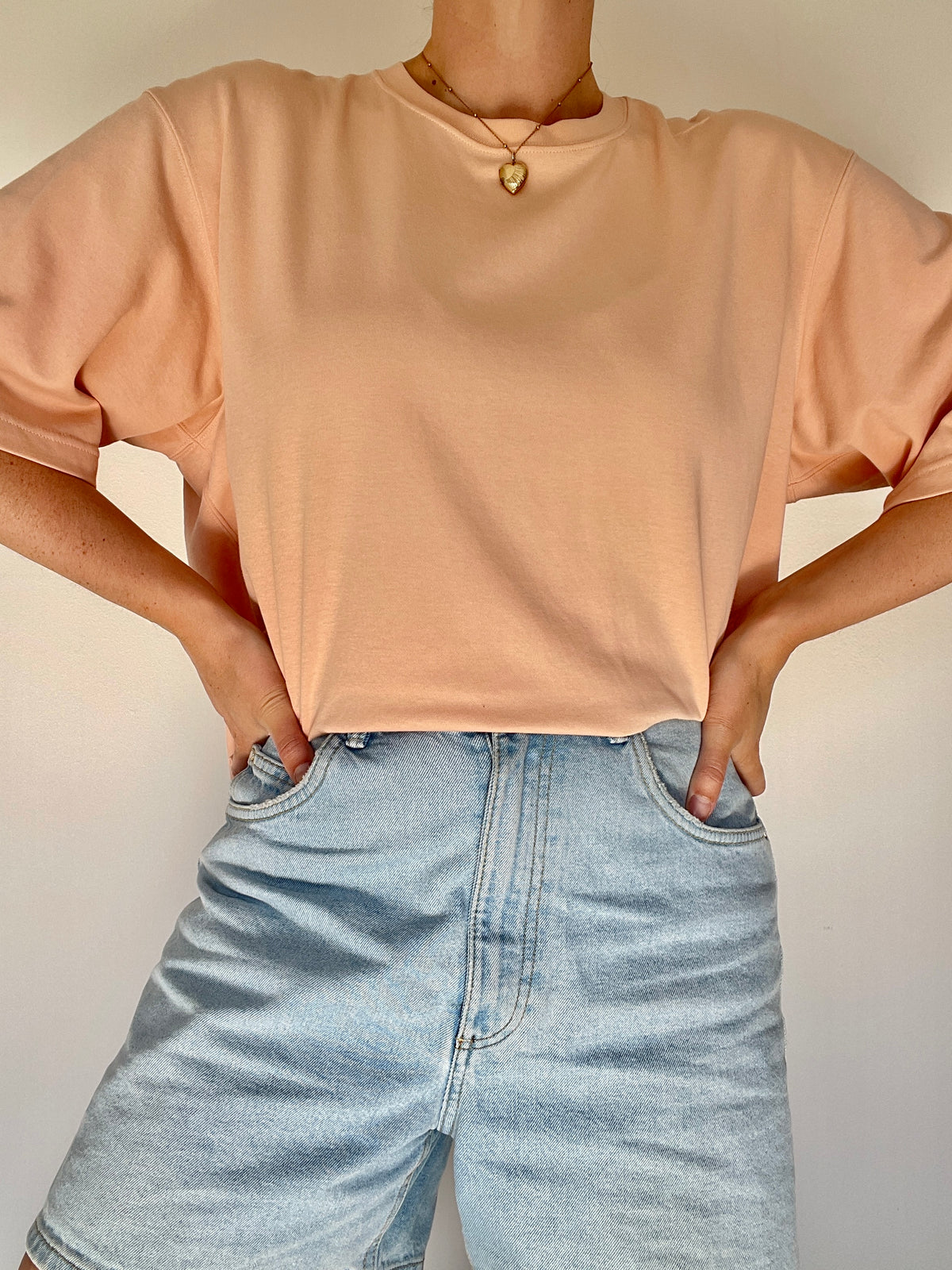 Uniqlo T Shirt - Size L