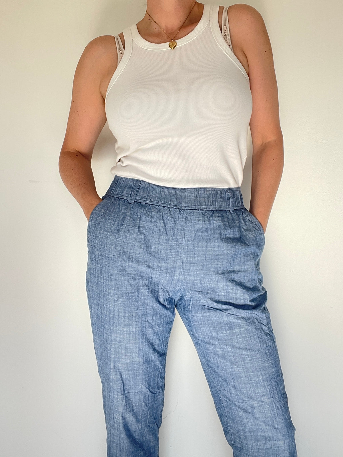 Zara Cropped Trousers - Size M