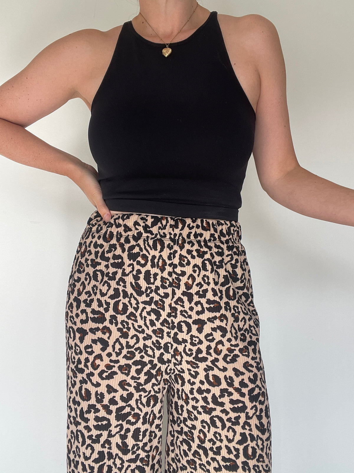 Trousers - Size L