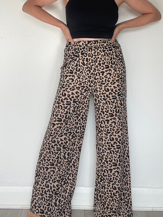 Trousers - Size L