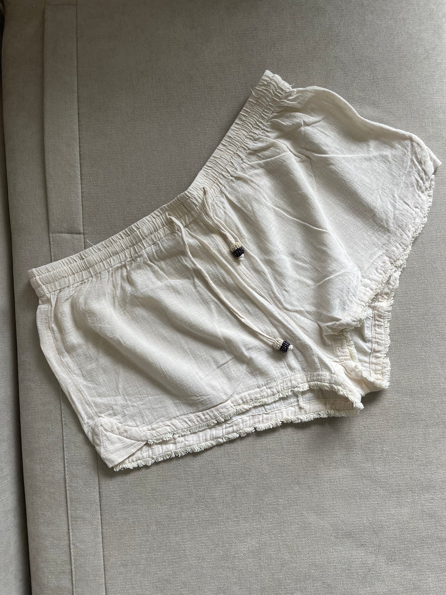 Pull & Bear Shorts - Size XL