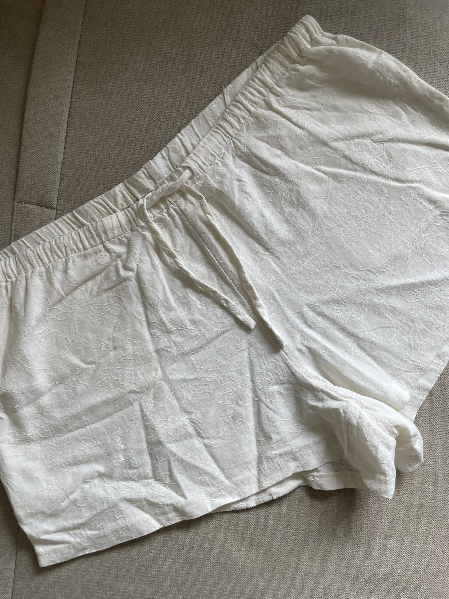 Shorts - Size L