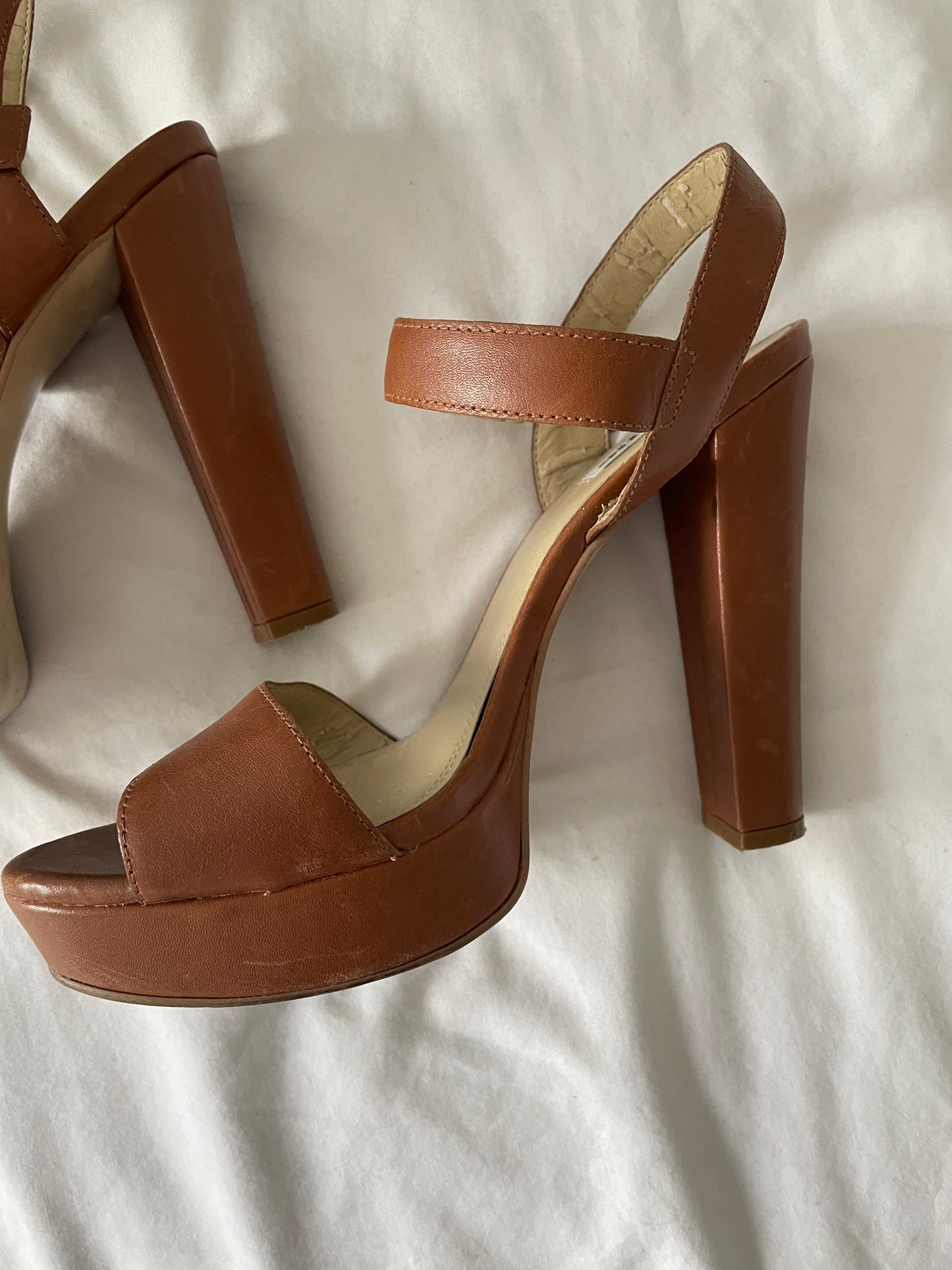 Dune Heels - Size 6