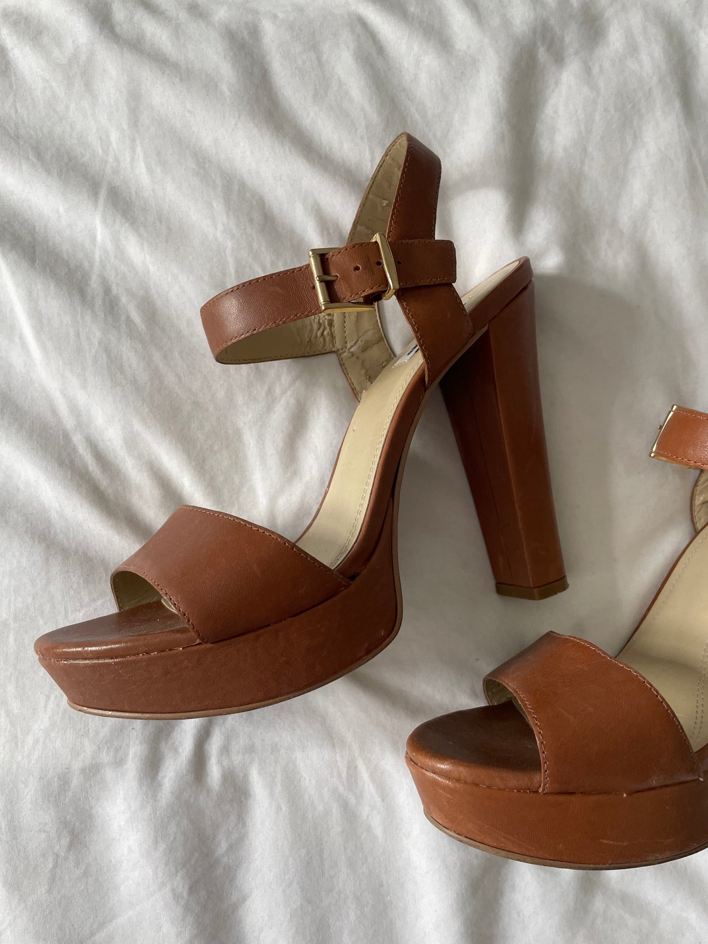 Dune Heels - Size 6