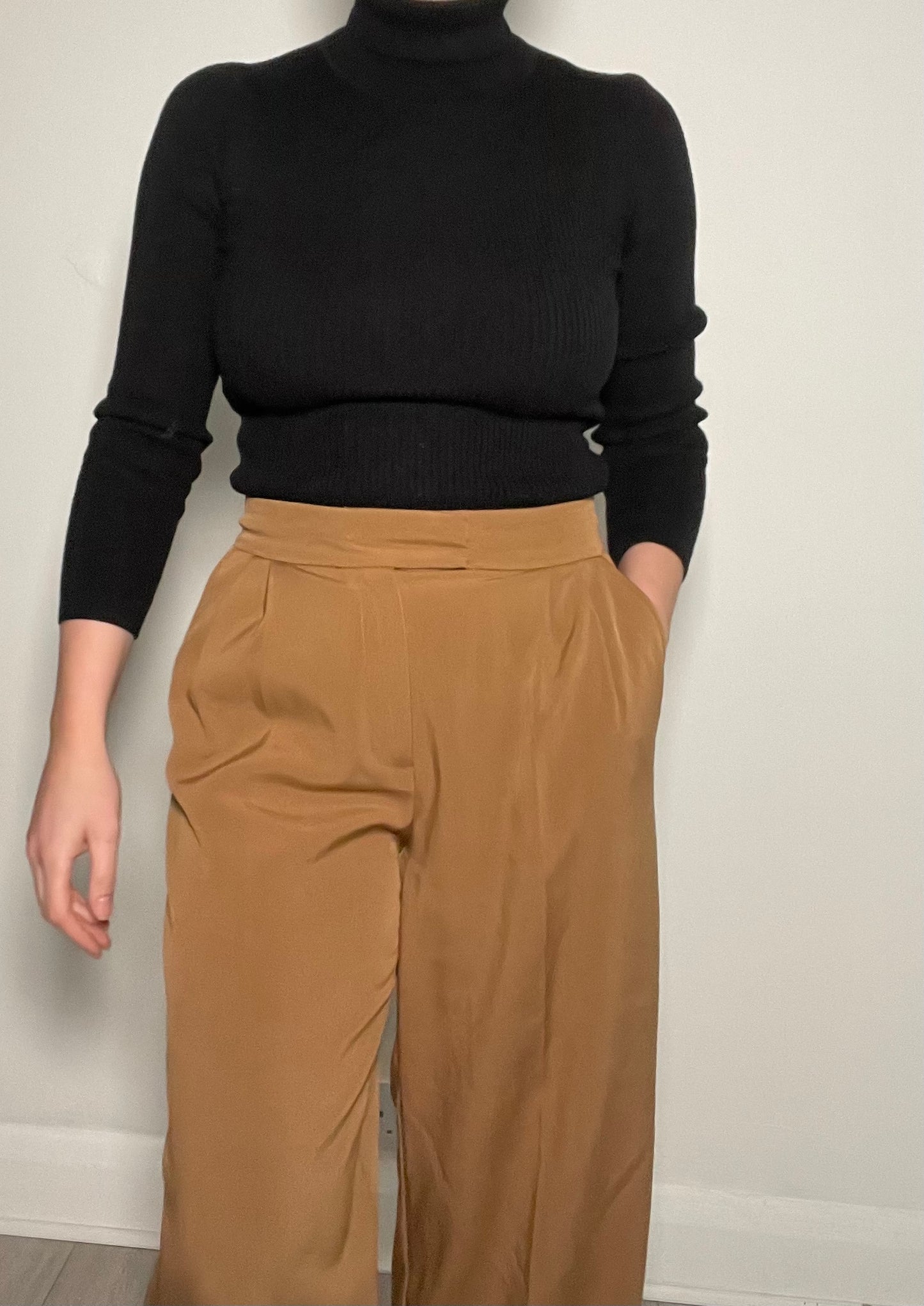 Zara Trousers - Size Small