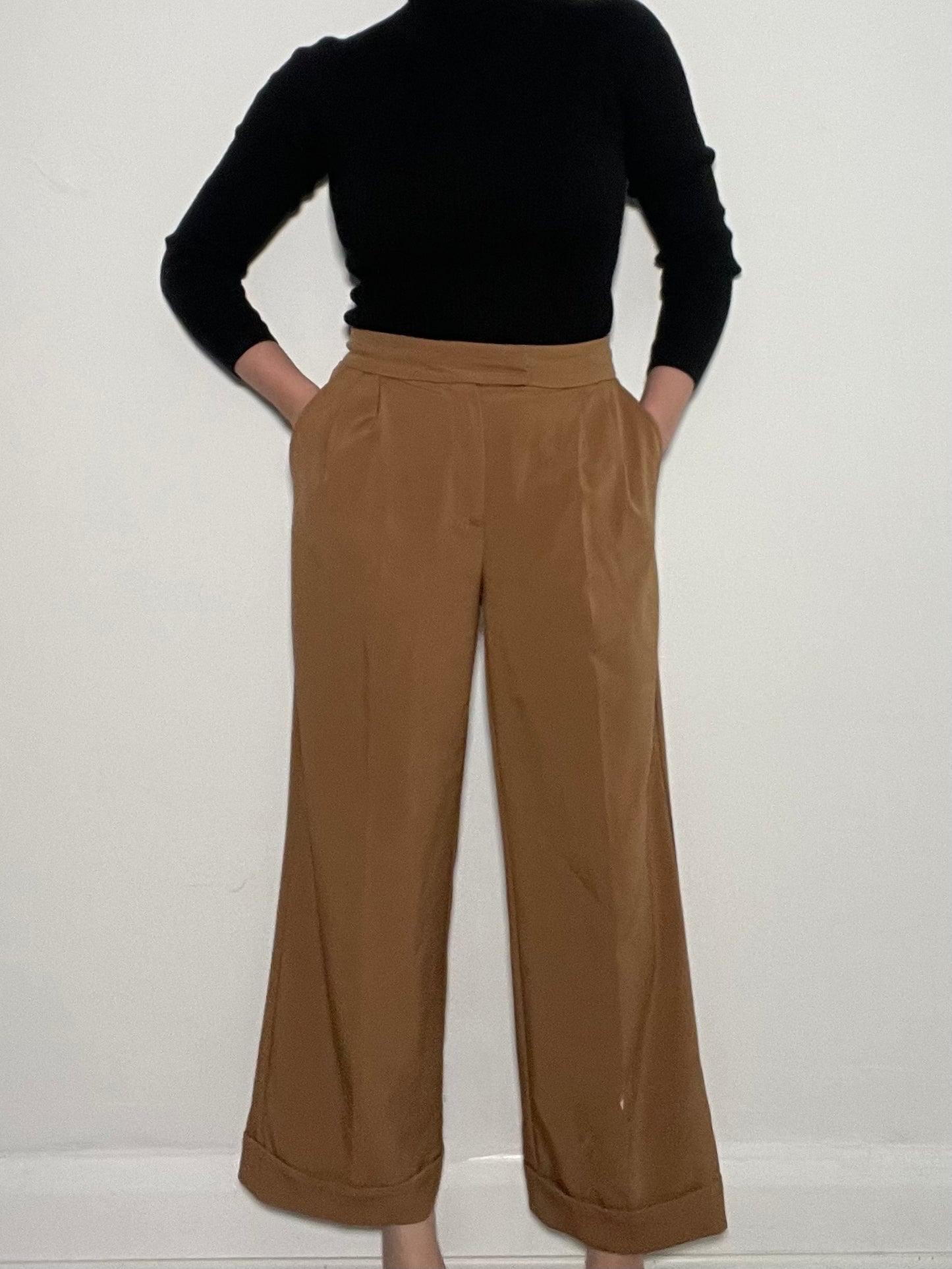 Zara Trousers - Size Small