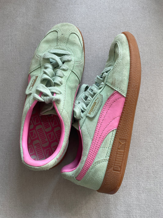 Puma Trainers - Size 6