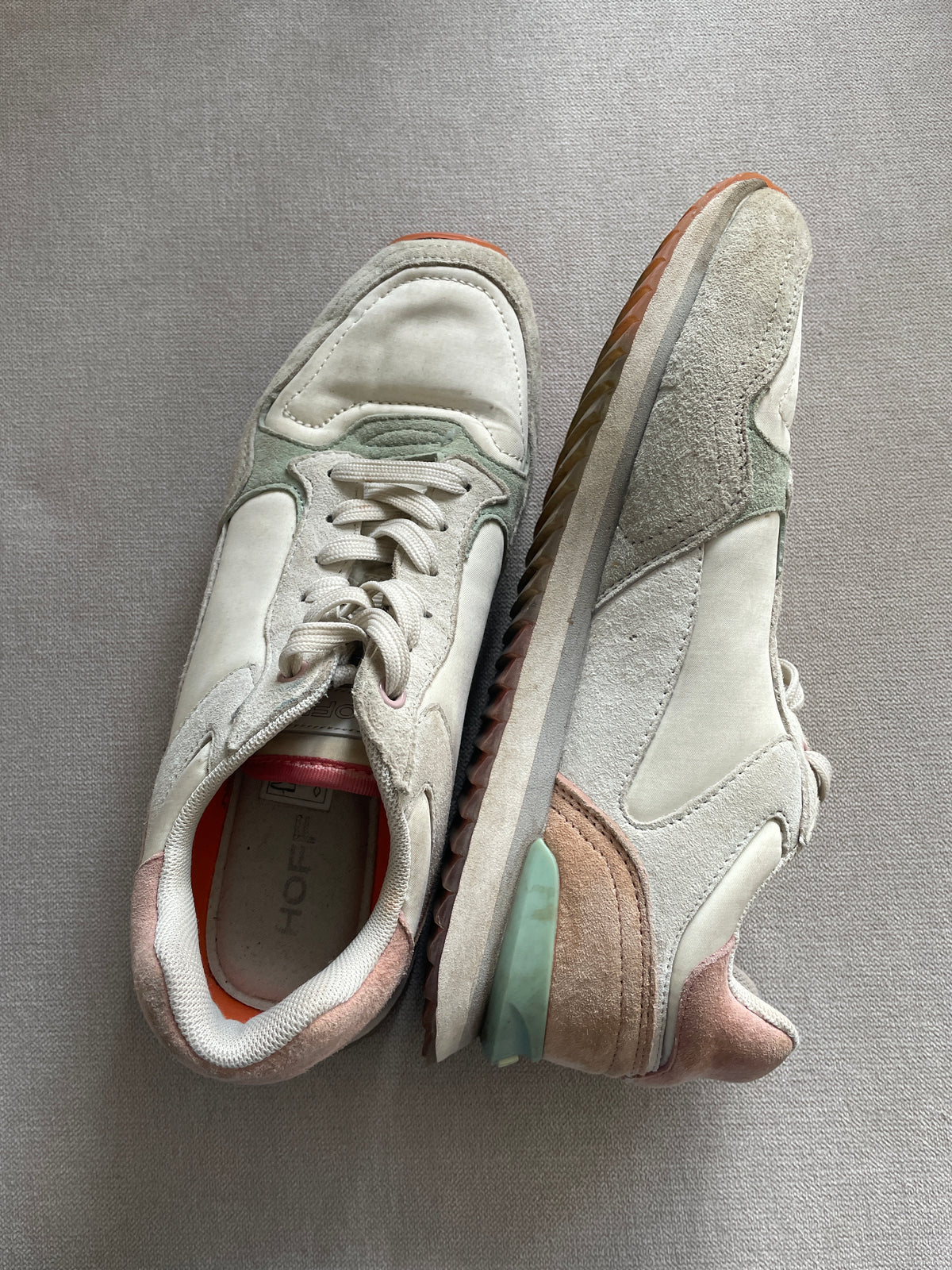 Hoff Trainers - Size 6