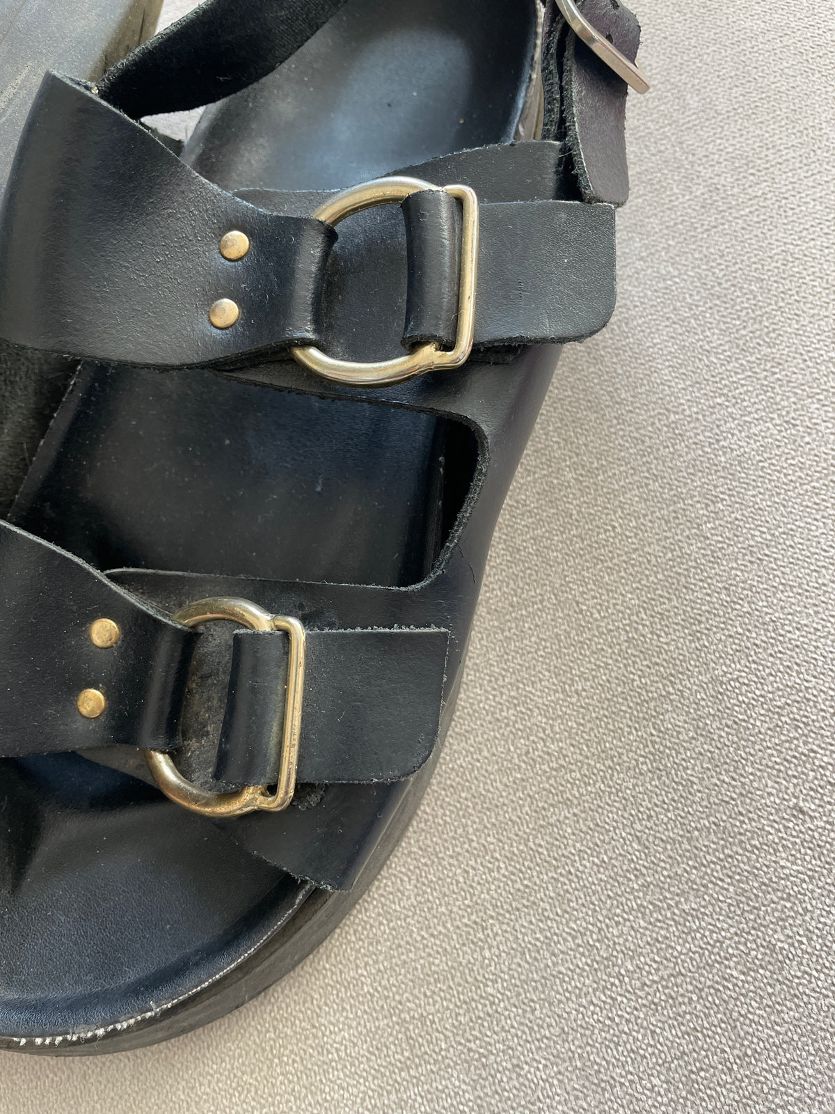 Schuh  Chunky Sandals - Size 5