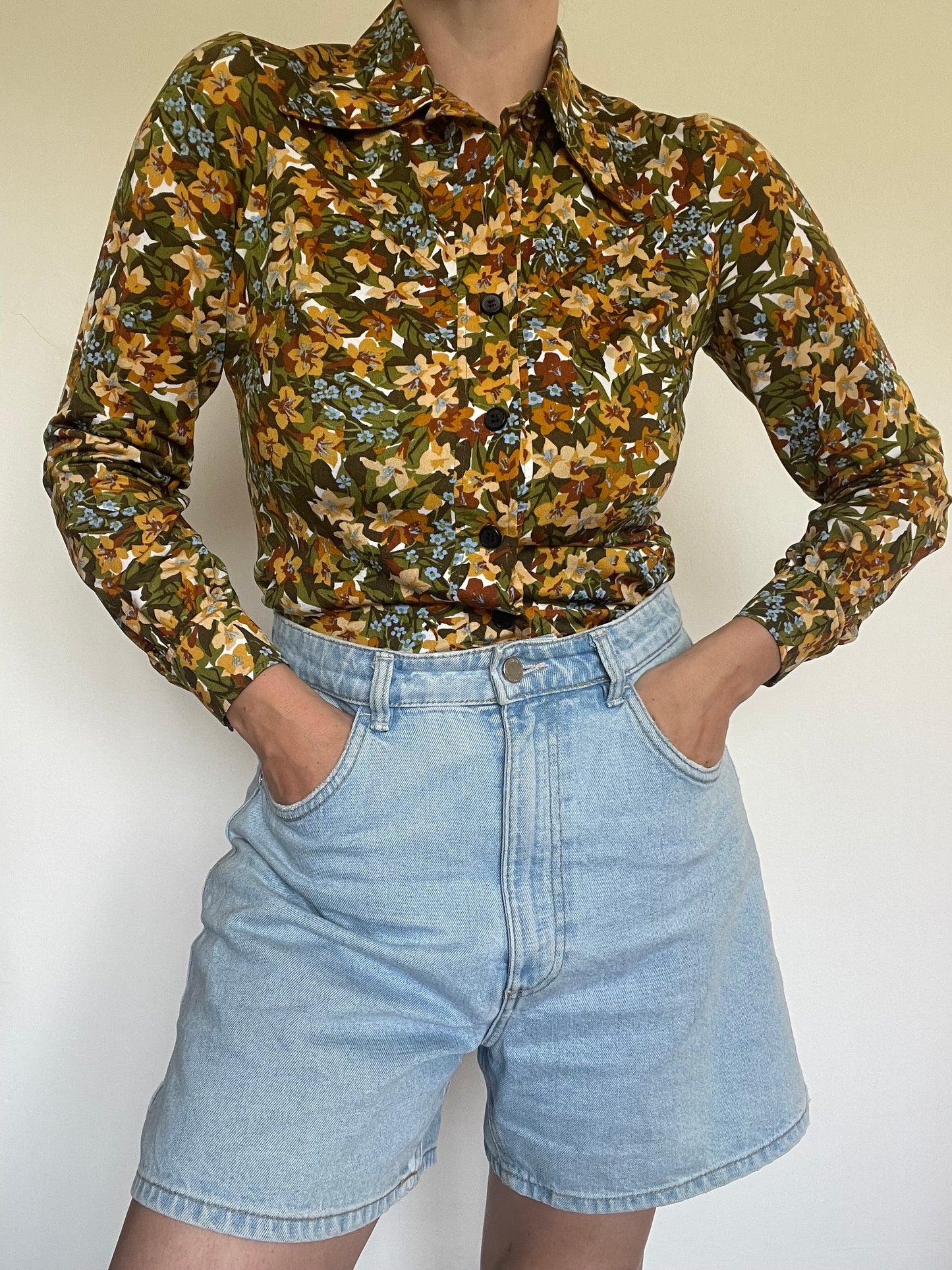 Vintage Shirt - Size Small