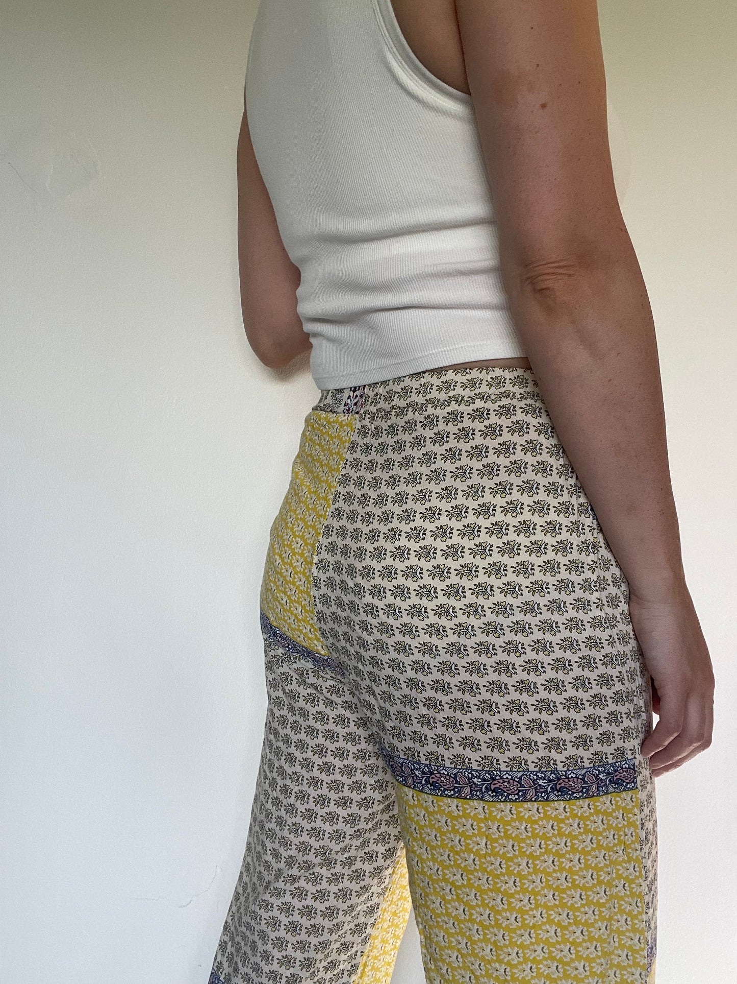 Cropped Trousers - Size Small