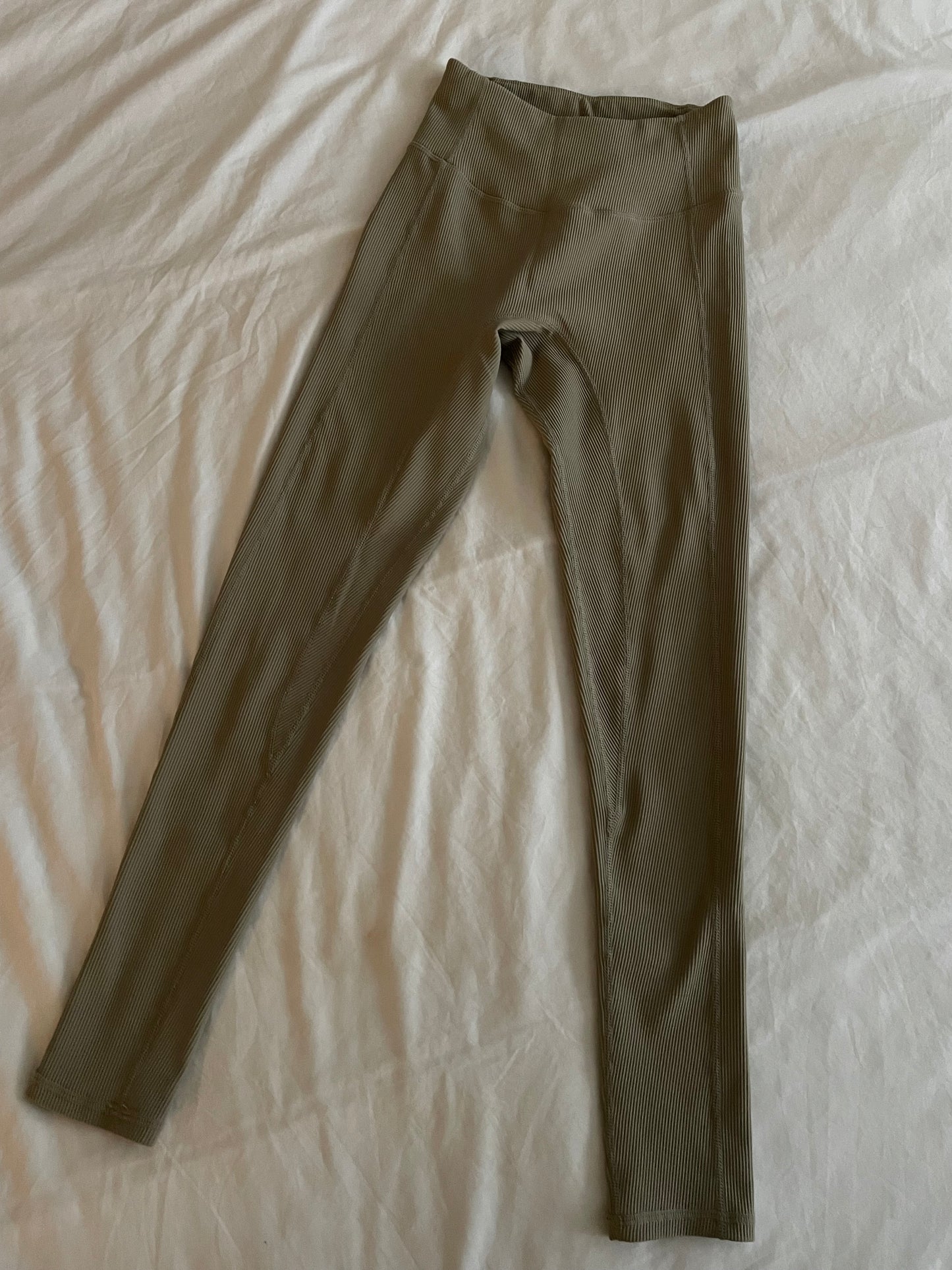 WAT The Brand Leggings NEW - Size XS