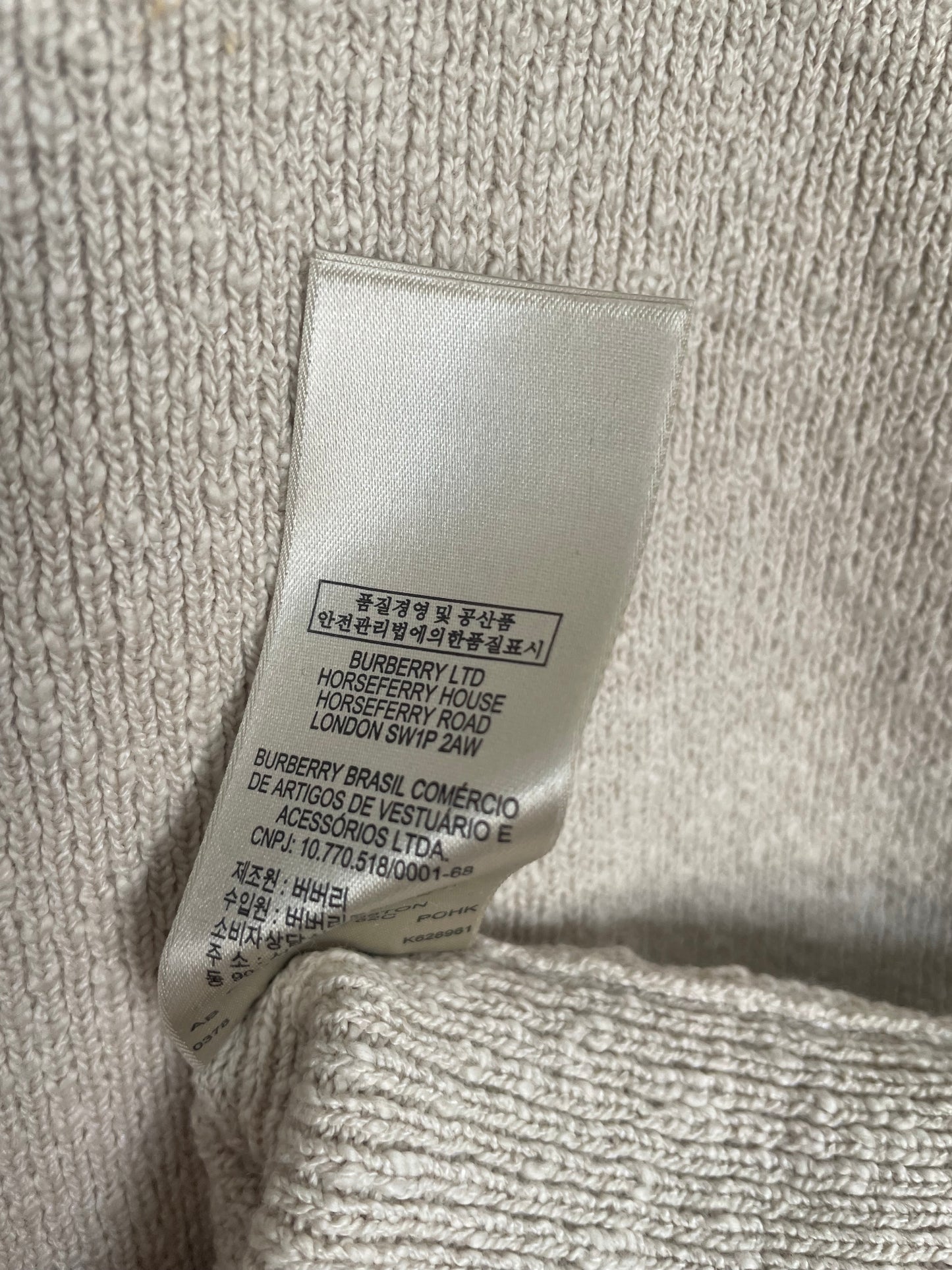 Burberry Knit - Size Small